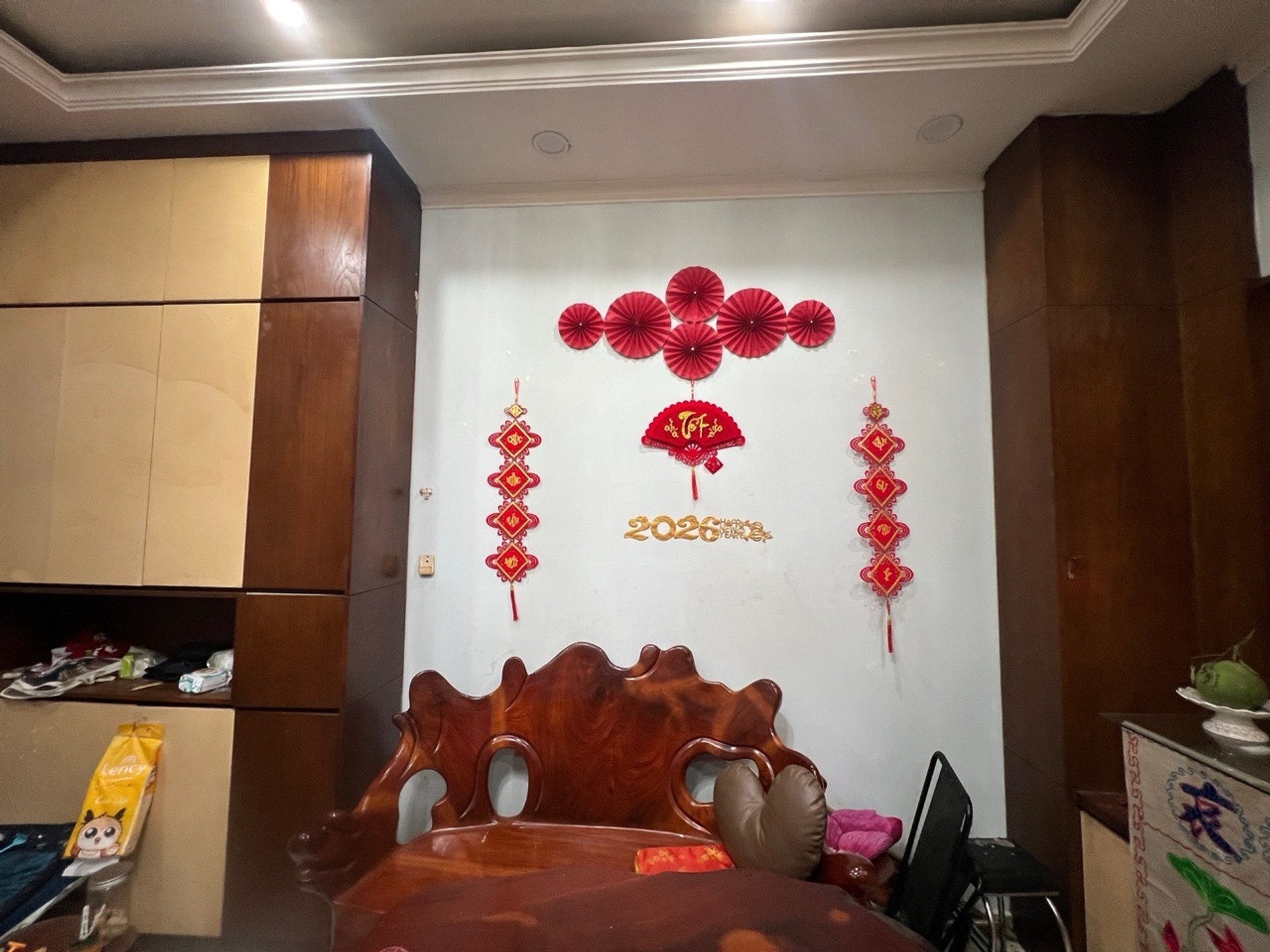 Nhà thang máy đỉnh Phan Xích Long, 10 phòng, 5 tầng tiện nghi