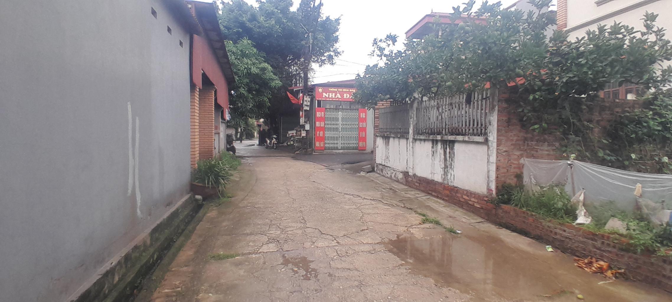Bán đất chính chủ mặt tiền 5m xã Đình Trung, trục chính kinh doanh sầm uất