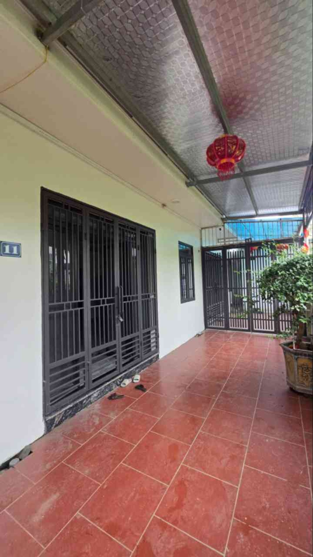 Nhà 3 tầng 3 phòng ngủ rộng 6,3m gần Phan Đăng Lưu giá 1,9 tỷ