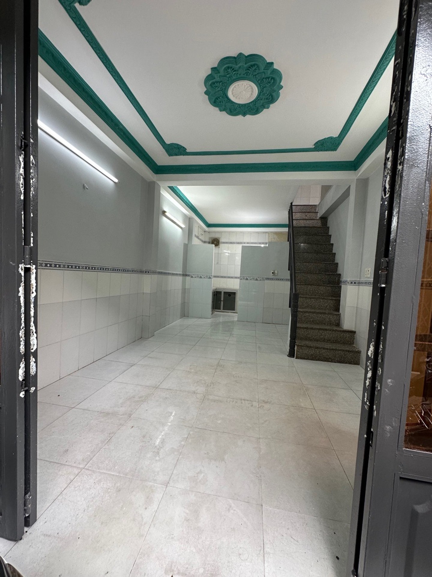Nhinh 3 t.y - nh.à 30m2, 2 Tầng, 2PN ngay trung tâm Phường Chánh Hưng Q8