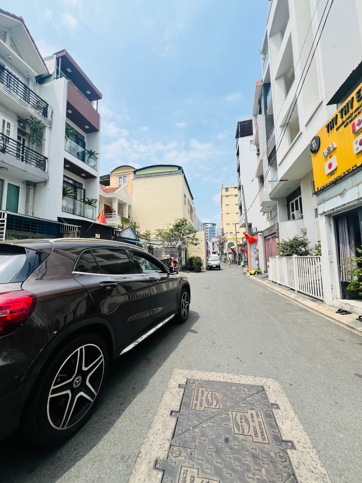 Cơ hội hiếm có sở hữu nhà mặt phố vị trí đắc địa quận Tân Bình giá tốt