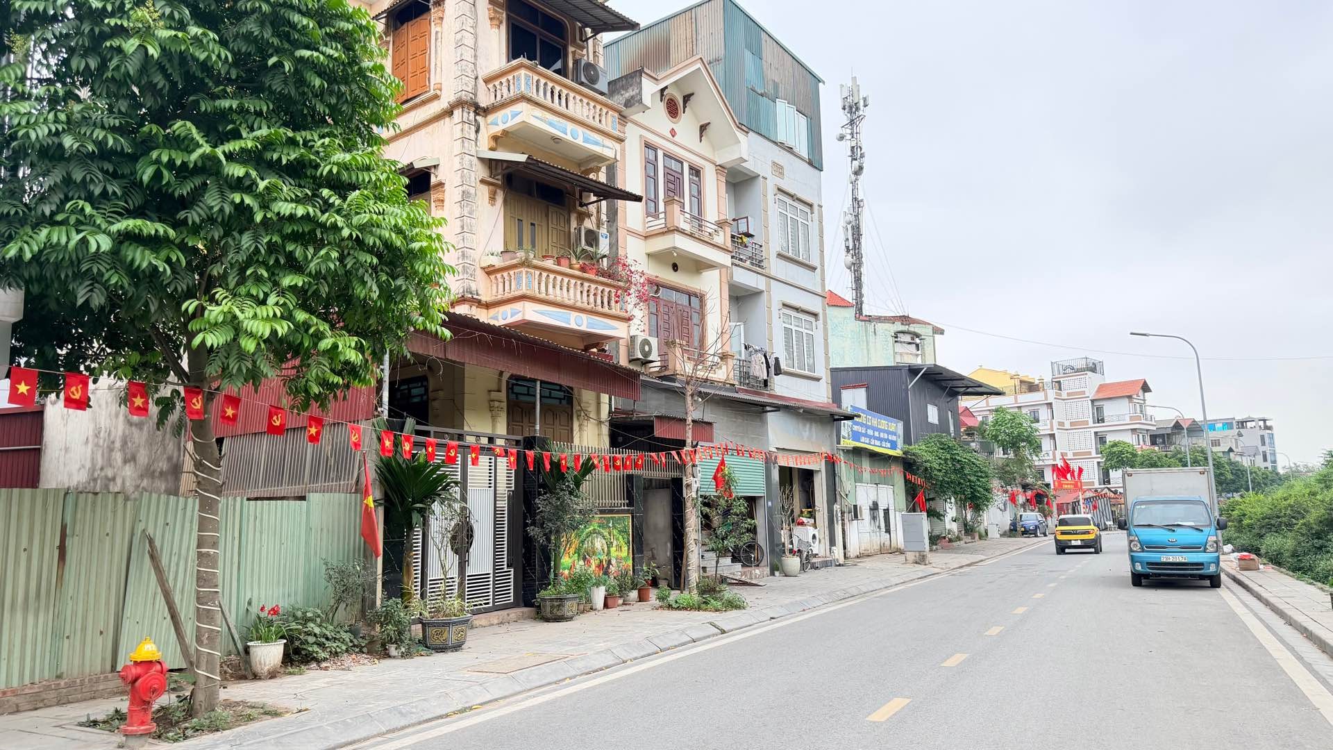 BÁN ĐẤT PHÚC LỢI 59,7M2- MT 4.5m- VỈA HÈ, Ô TÔ TRÁNH - KINH DOANH - 12.8 Tỷ