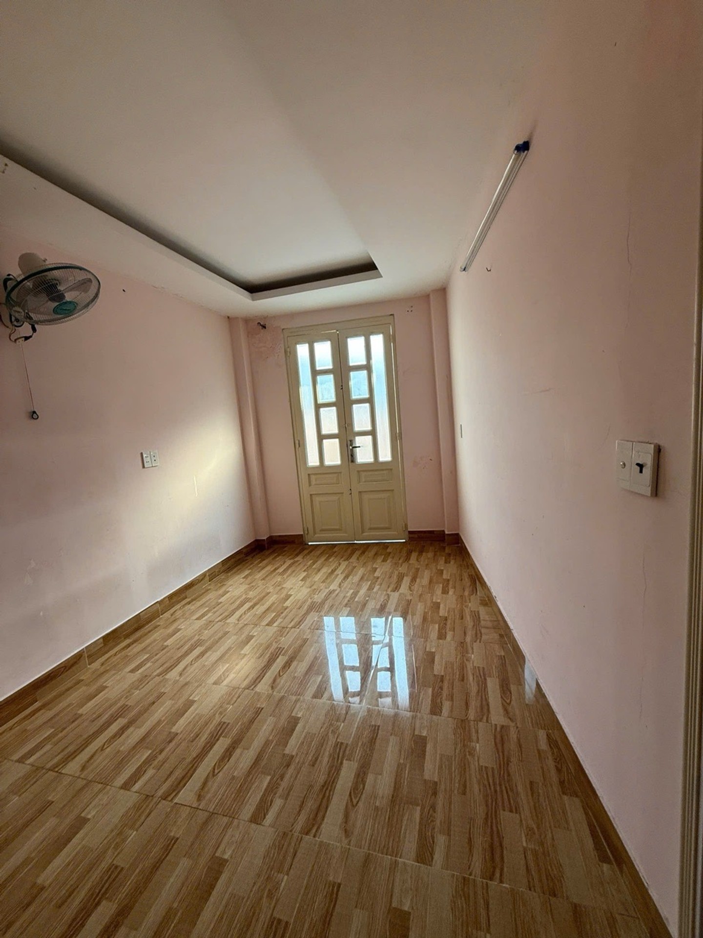 Cơ hội hiếm có sở hữu nhà riêng 4 tầng tại trung tâm Quận 10 với giá tốt