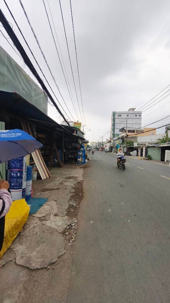 Bán nhà mặt phố Bình Long 278,8 m2 tại khu vực phát triển, giá cạnh tranh