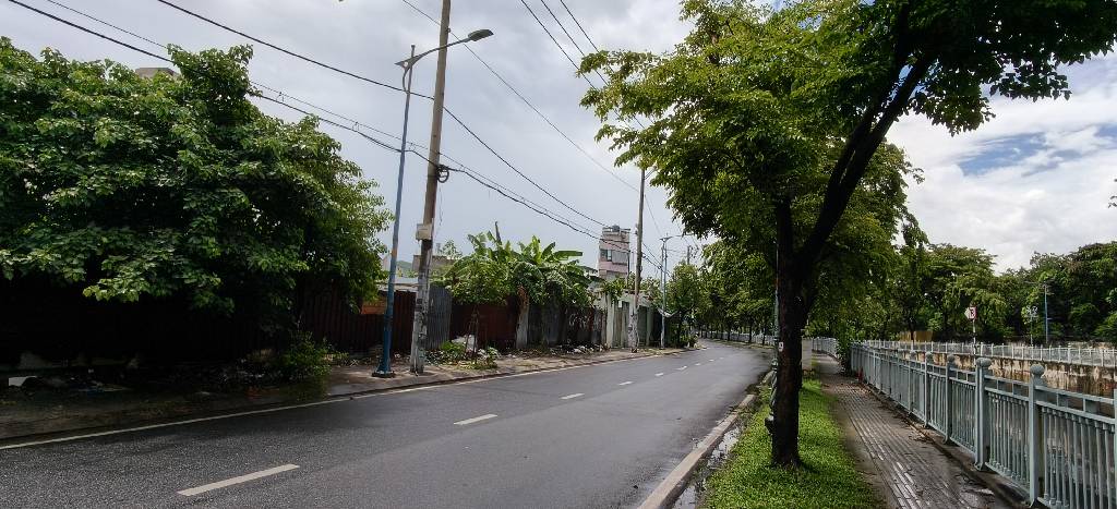 Bán đất thổ cư gần 3400m2 mặt tiền 85m tại Tân Phú giá 268 tỷ