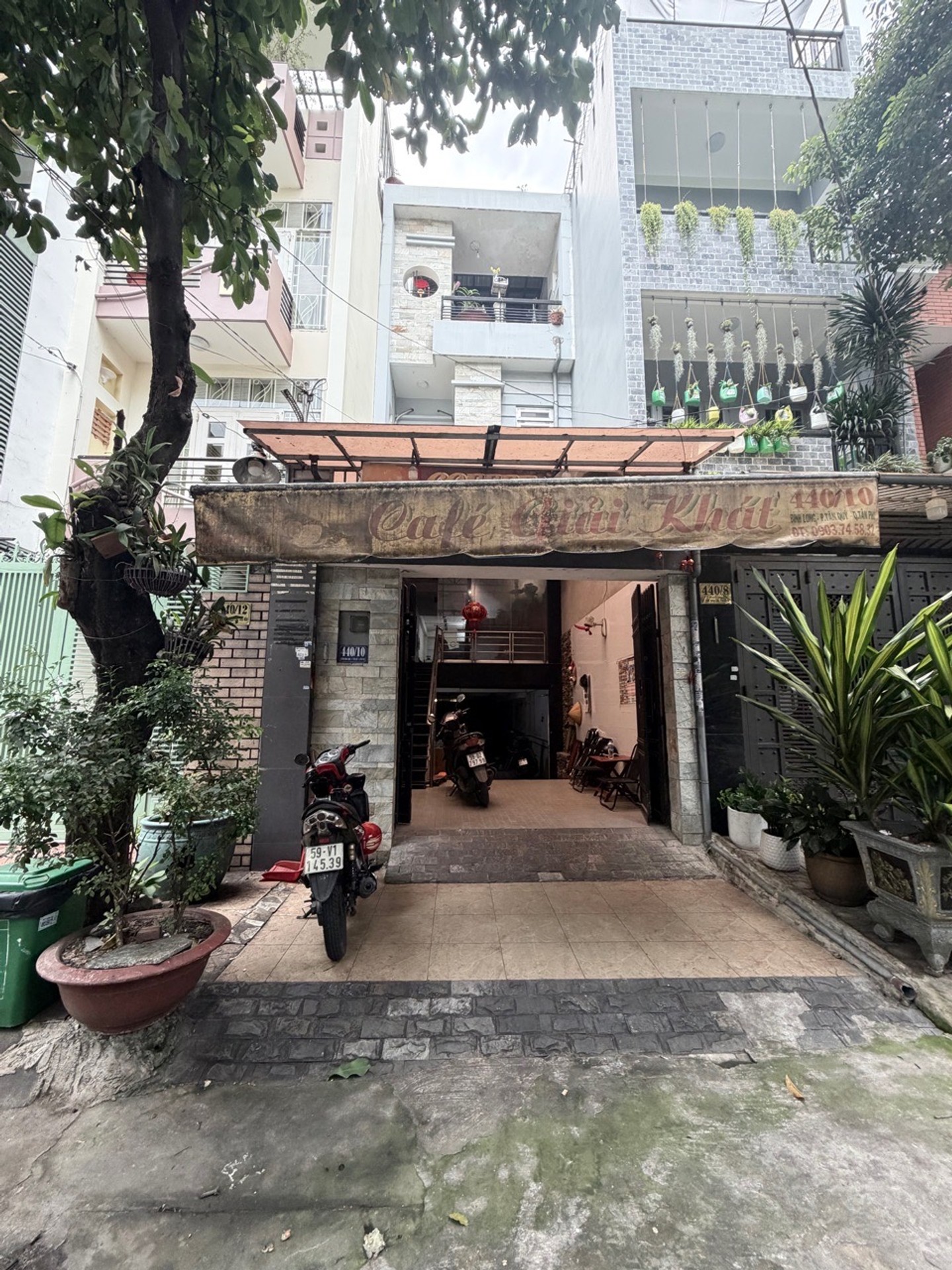 Nhà mặt phố đỉnh Lê Thúc Hoạch, 4 tầng thoáng rộng giá siêu hấp dẫn