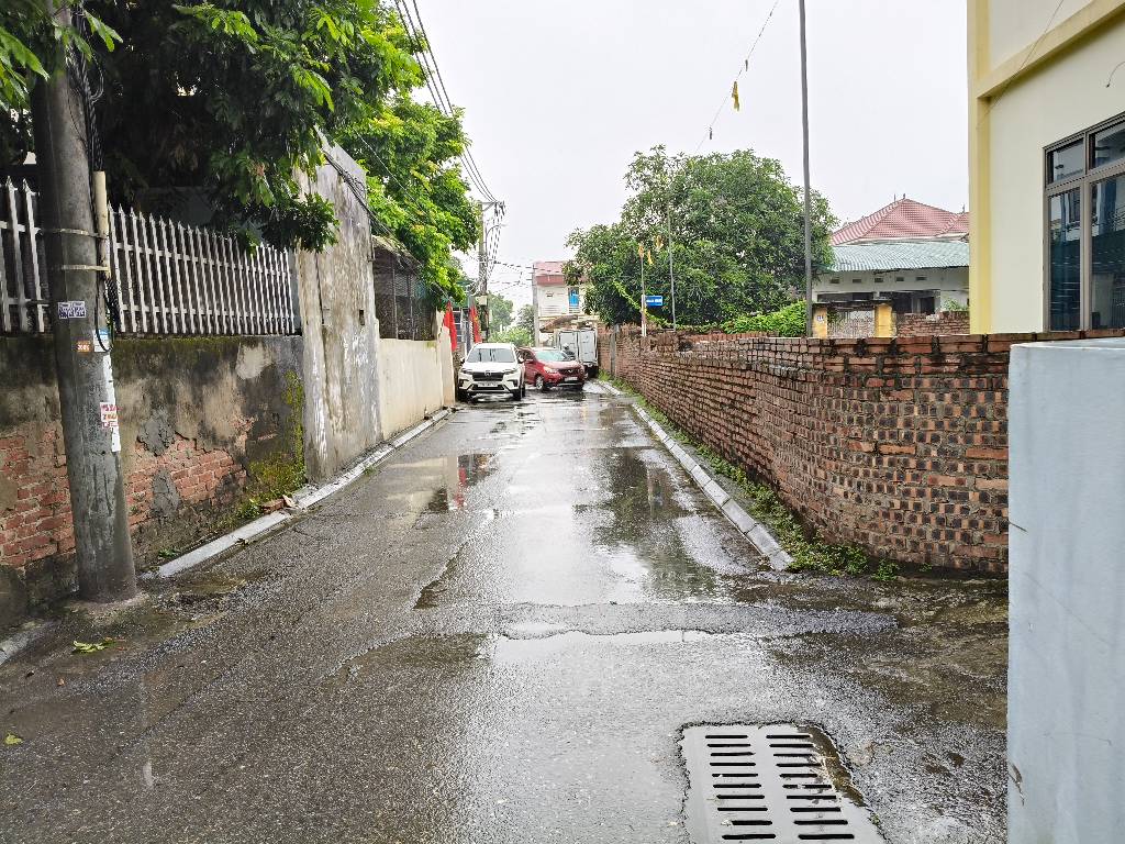 Đất Vàng Trục Chính Làng - Cơ Hội Có 1 Không 2
