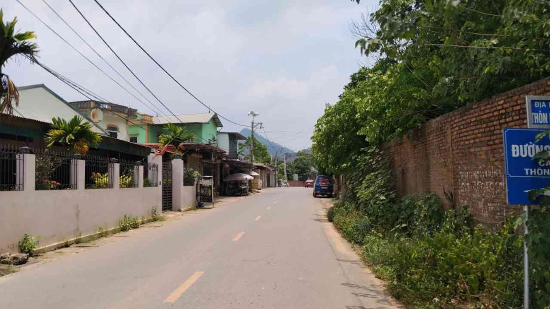 Bán đất mặt tiền rộng 20,8m tại thôn Minh Tân, Minh Trí, tiềm năng nghỉ dưỡng