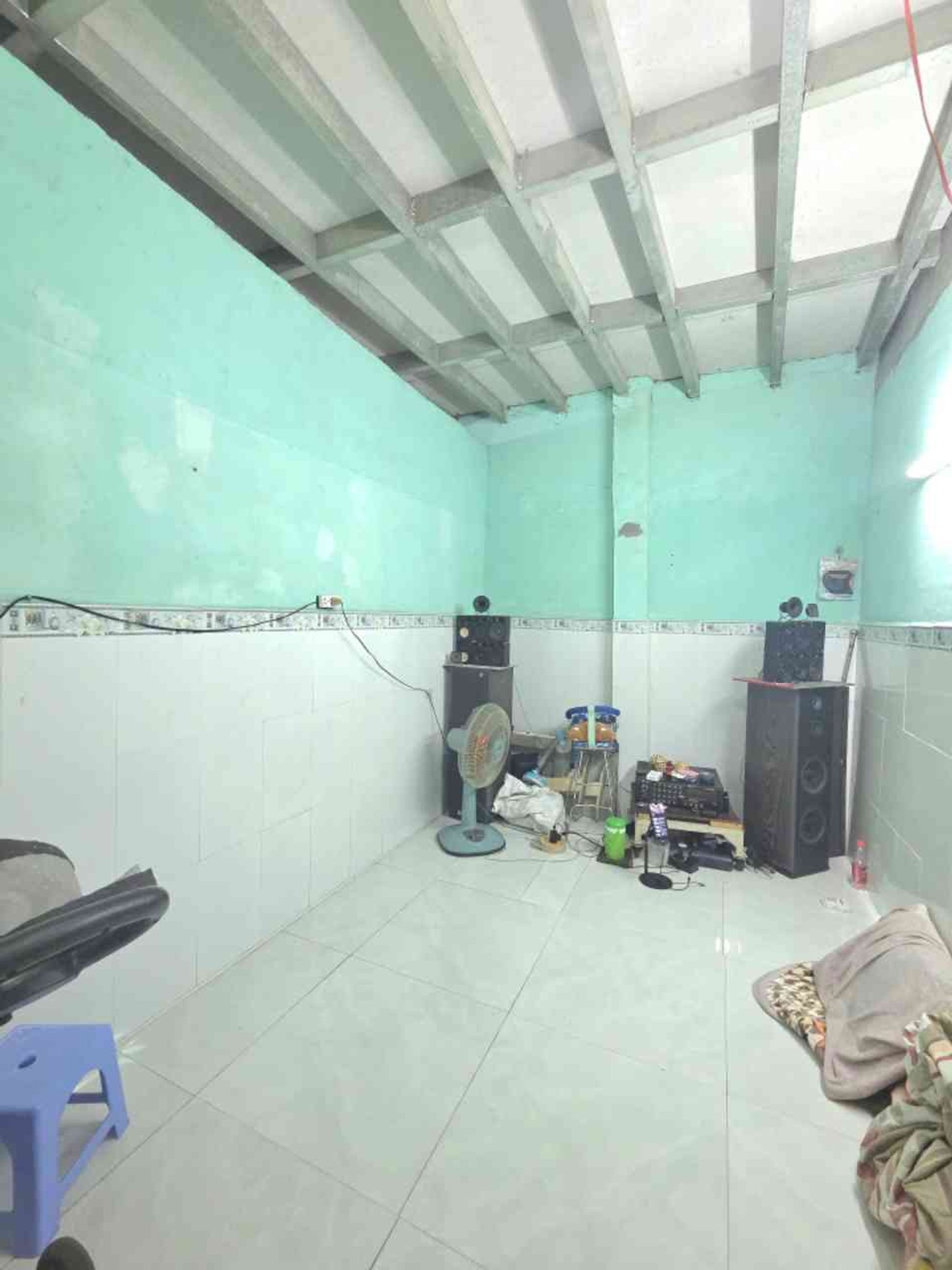Nhà nhỏ giá hời Nguyễn Lâm Phú Nhuận, cực gần Phan Xích Long 37m2