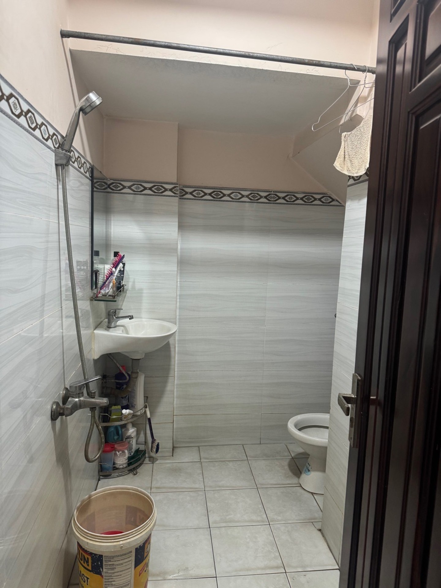Nhà đẹp Nguyễn Thị Tú – 4PN, xe tải đỗ cửa, giá dễ thương 5.3 tỷ