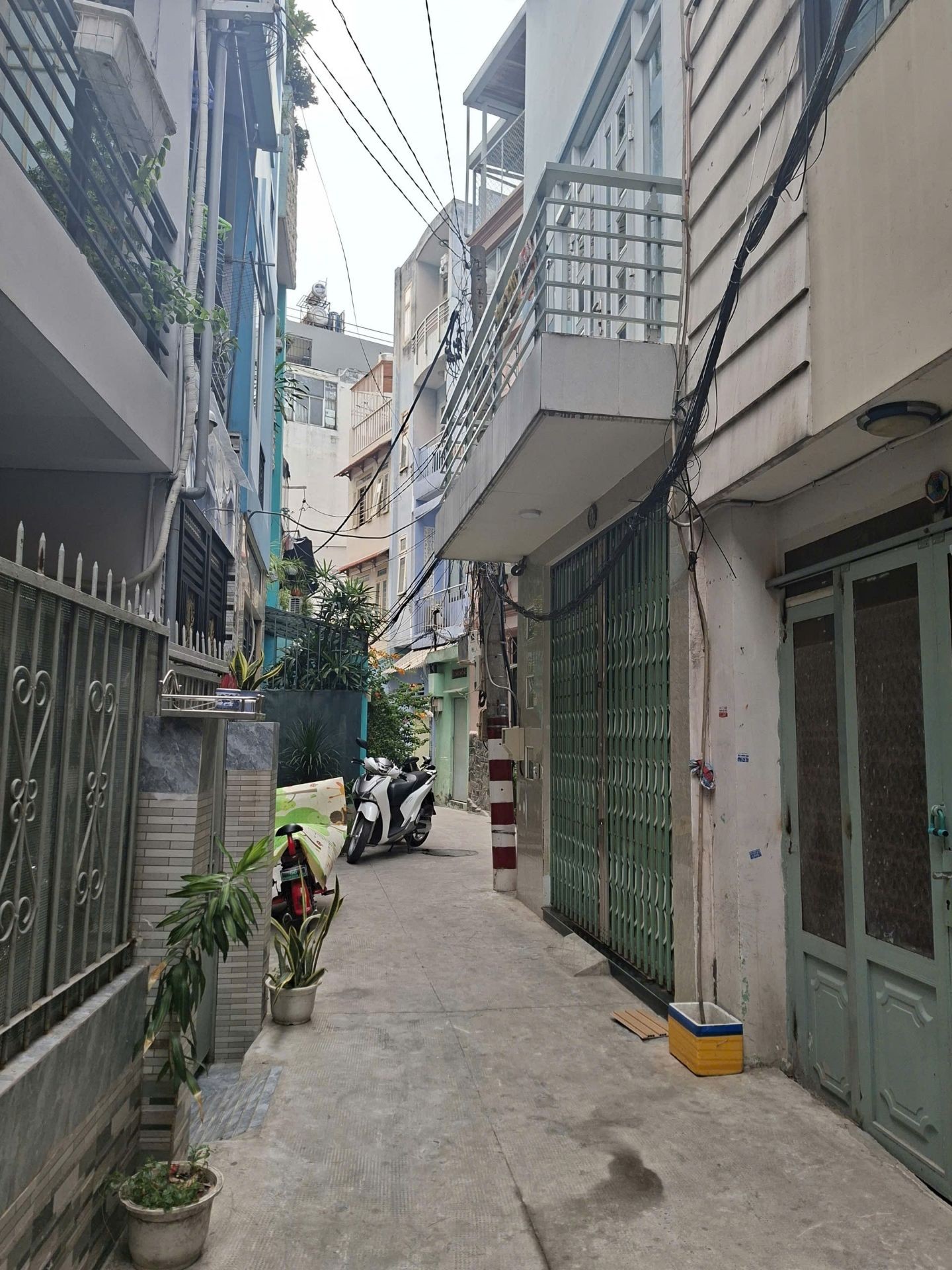 Nhà đẹp Tân Bình gần sân bay, 4 phòng riêng, thu nhập hấp dẫn