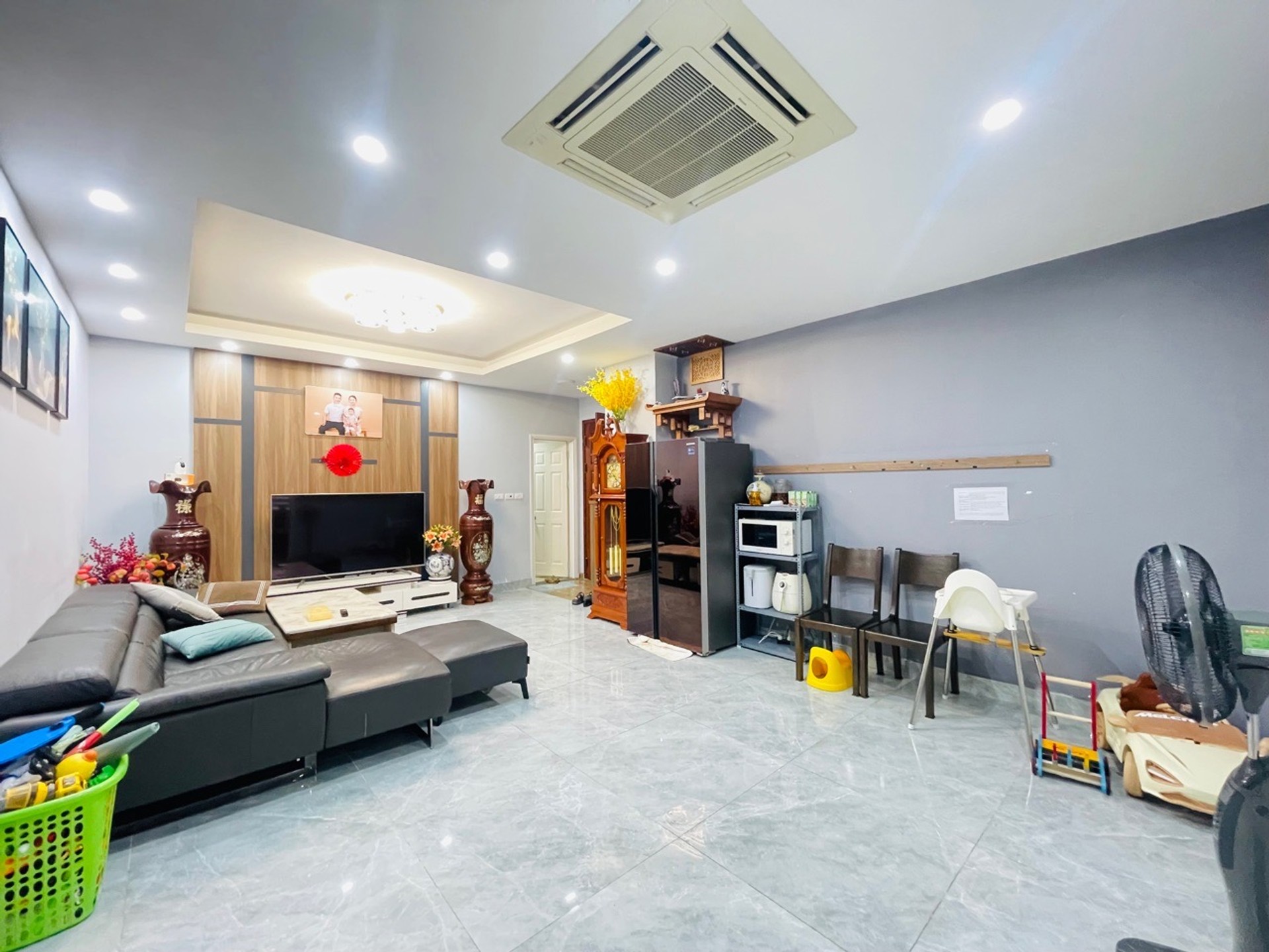 🌏🎯 CHỈ 5.85 TỶ, CĂN HỘ TỐ HỮU, SỔ ĐỎ 98 M², 3 NGỦ, LÔ GÓC, FULL NỘI THẤT, GẦN ĐẠI HỌC PHENIKA.