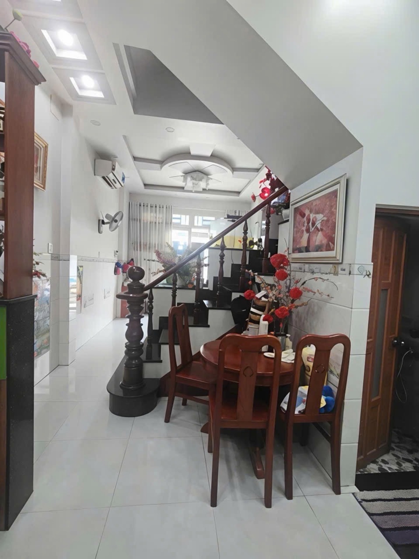 Nhà Lê Văn Quới, giáp Tân Phú, hẻm xe hơi thông, tặng full nội thất xịn xò, nhỉnh 5tỷ(thương-lượng)