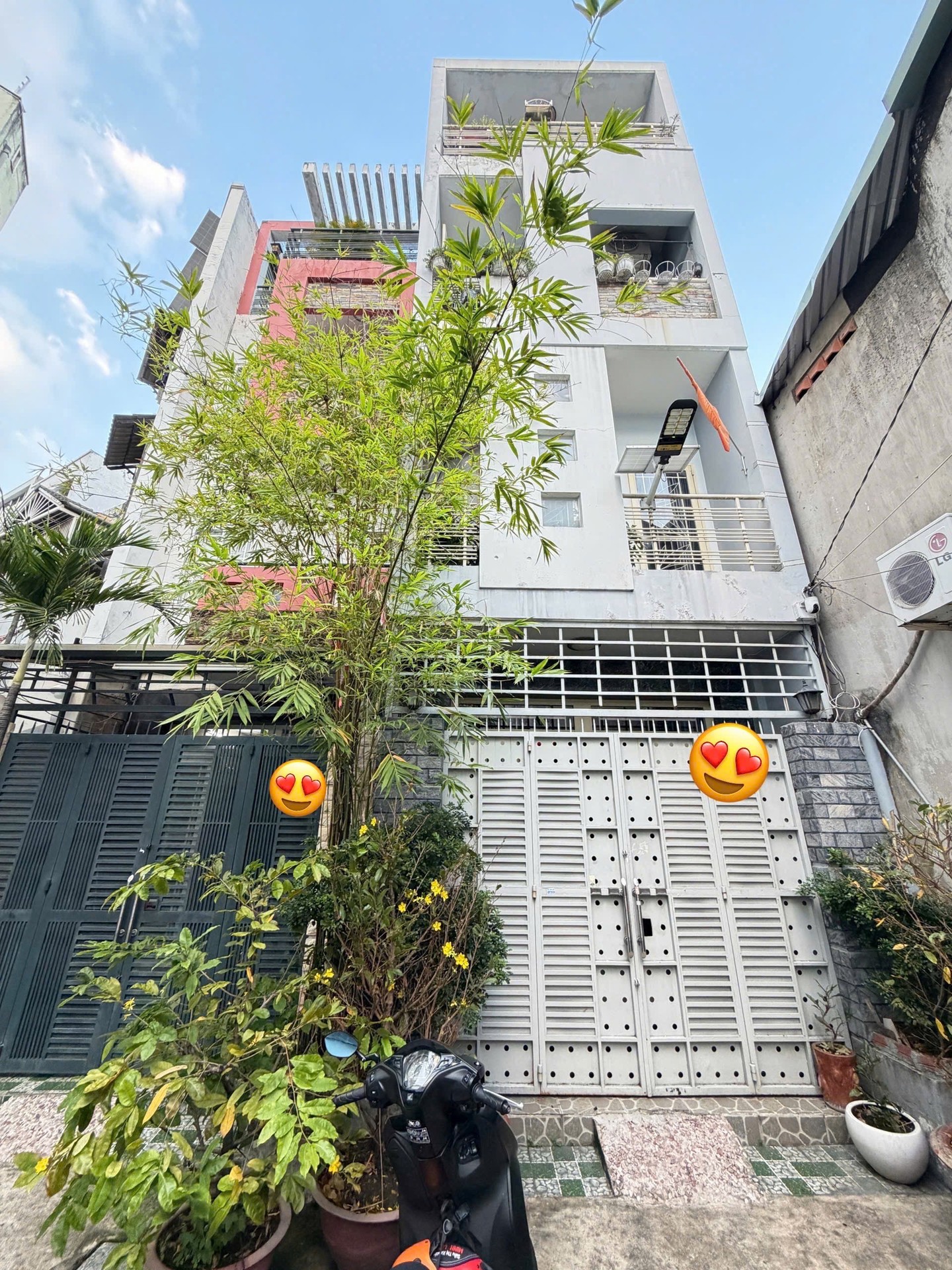 Nhà 4 tầng hiện đại đẹp ngay Cầm Bá Thước giá cực ưu đãi