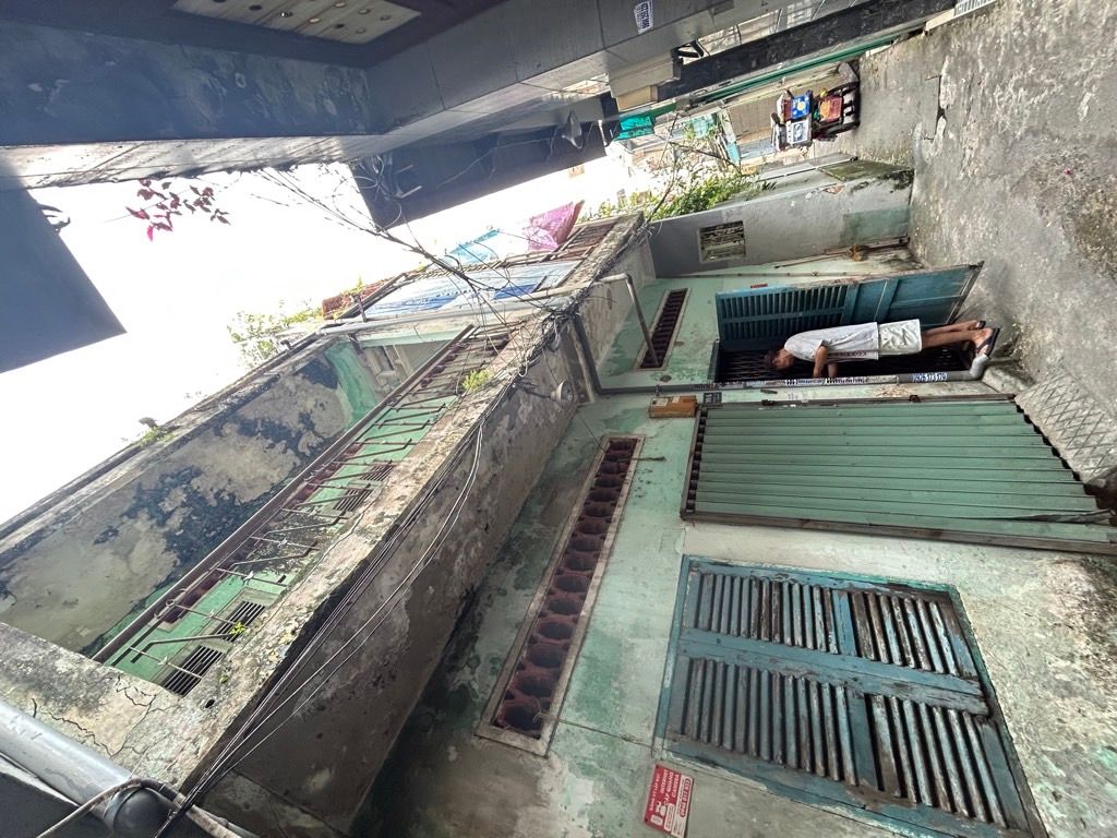 Nhà rộng mặt tiền lớn, giá đẹp quận 10