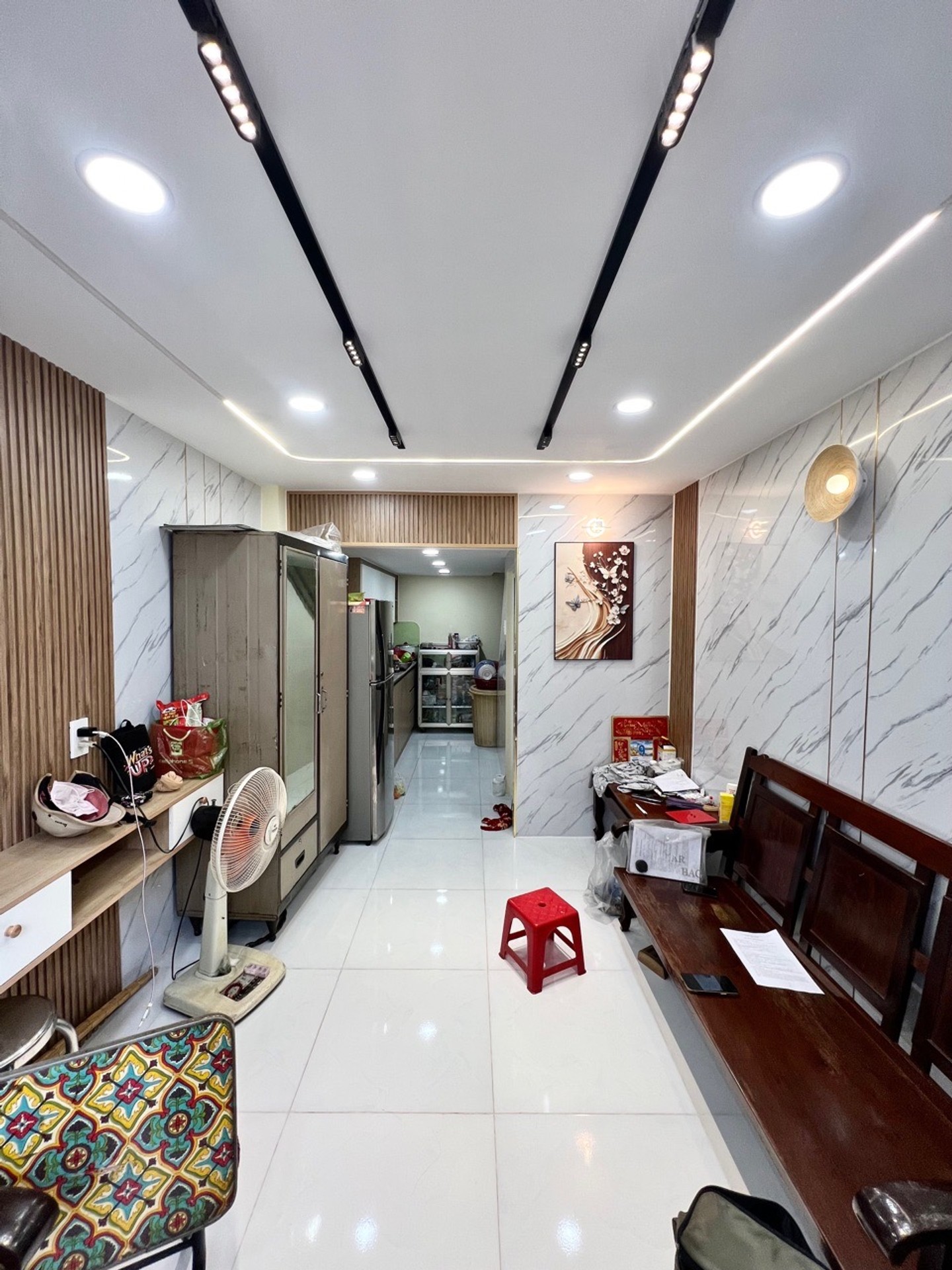 Nhà 3 Tầng Hiện Đại Gần Chợ Tân Phú