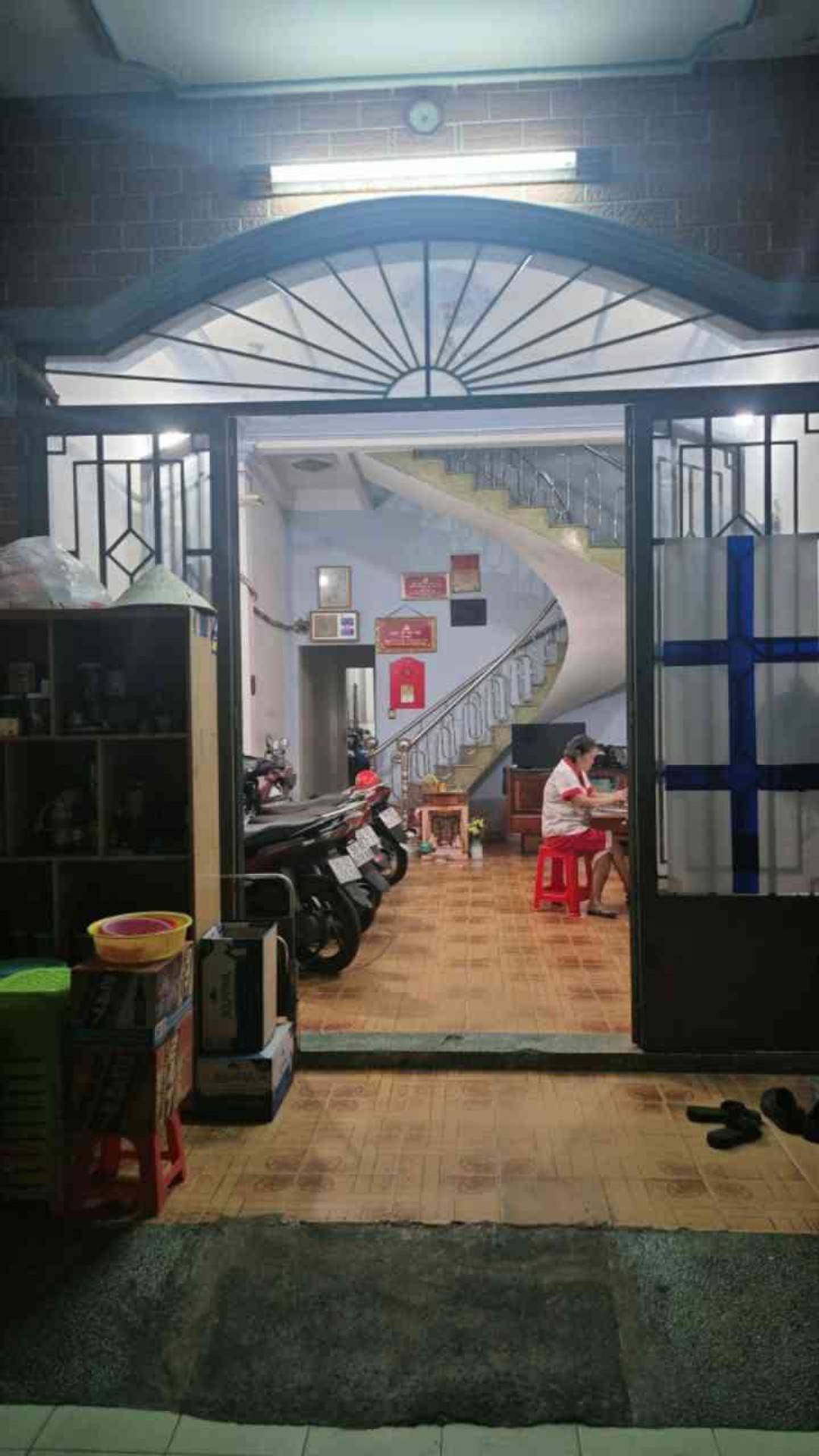 Nhà rộng rãi, hẻm xe tải thoải mái quận Tân Sơn Nhì