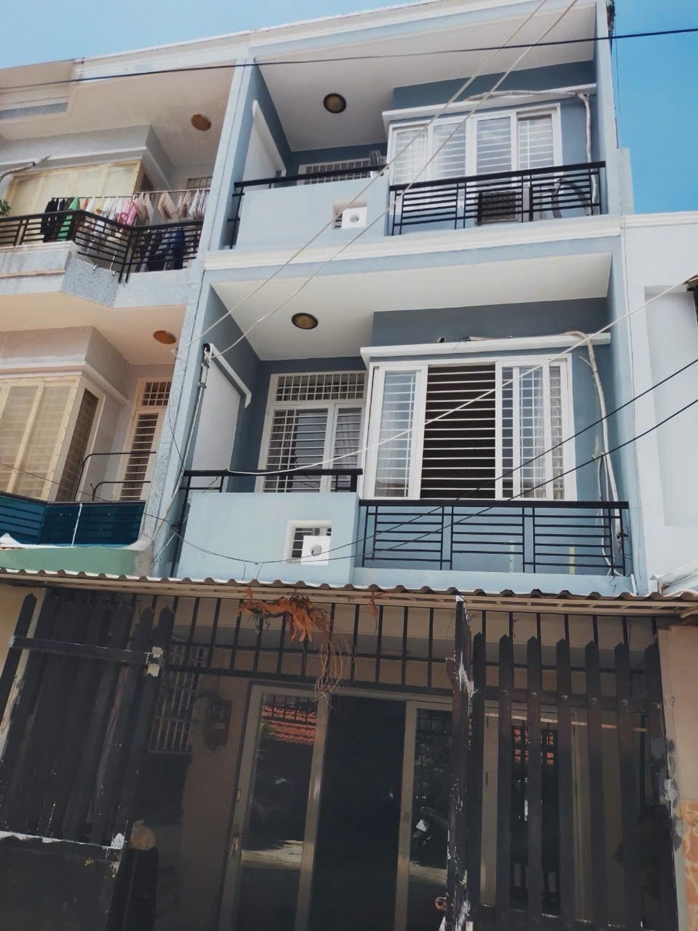 💥Hiếm- Chủ ngộp Giảm 2ty- Chỉ còn 4.99Ty sở hữu nhà 3 tầng cạnh Quận 7- Ngang 4.2❌16m