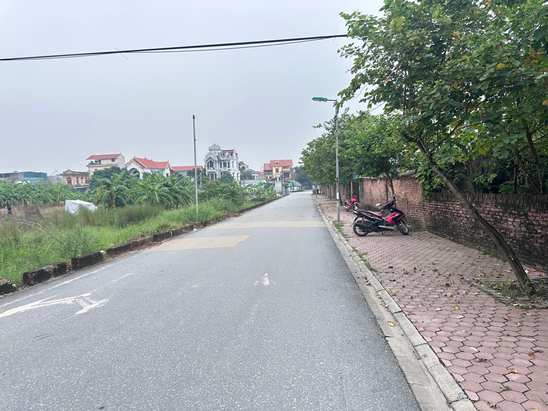 Bán đất mặt tiền rộng hướng Nam tại xã Thuận An, vị trí hai mặt ngõ ô tô
