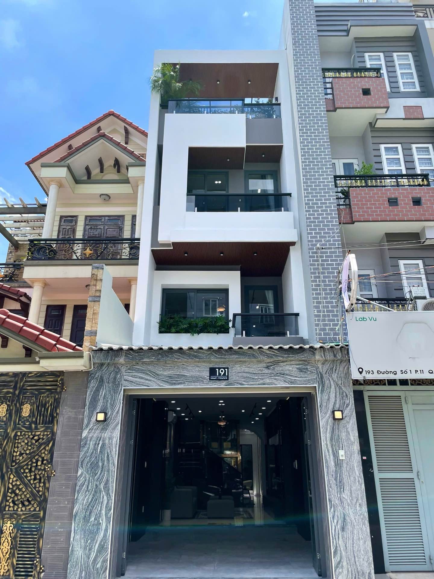 Nhà mặt phố 4 tầng, 4PN, 5WC, 86m² tại quận Gò Vấp, giá tốt