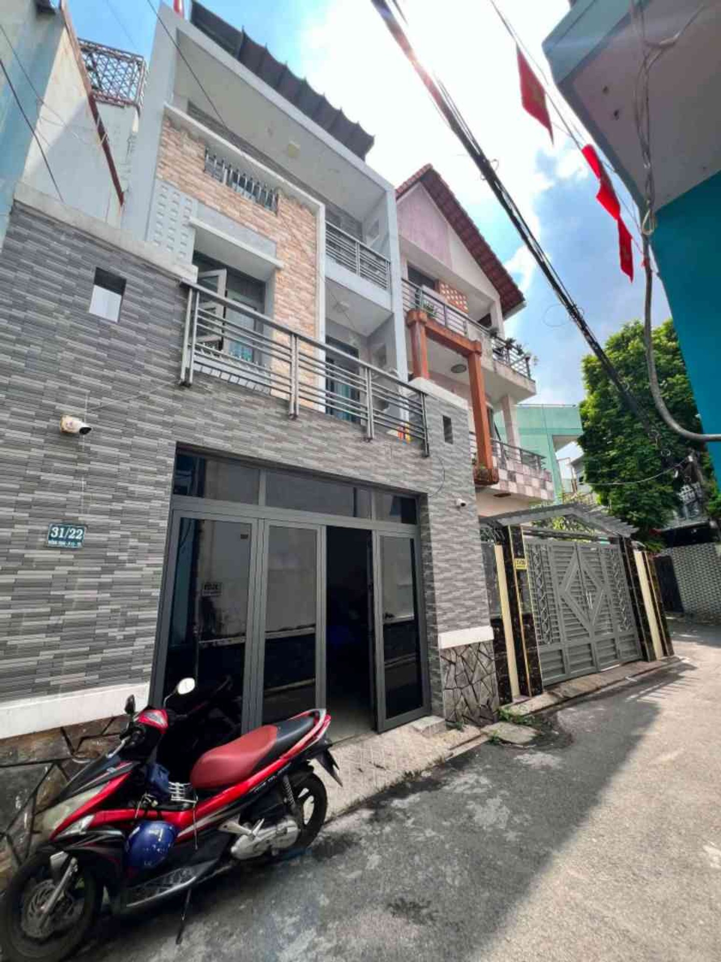 Bán nhà 3 tầng có 10 phòng cho thuê tại Đồng Xoài, Tân Bình, 110m²