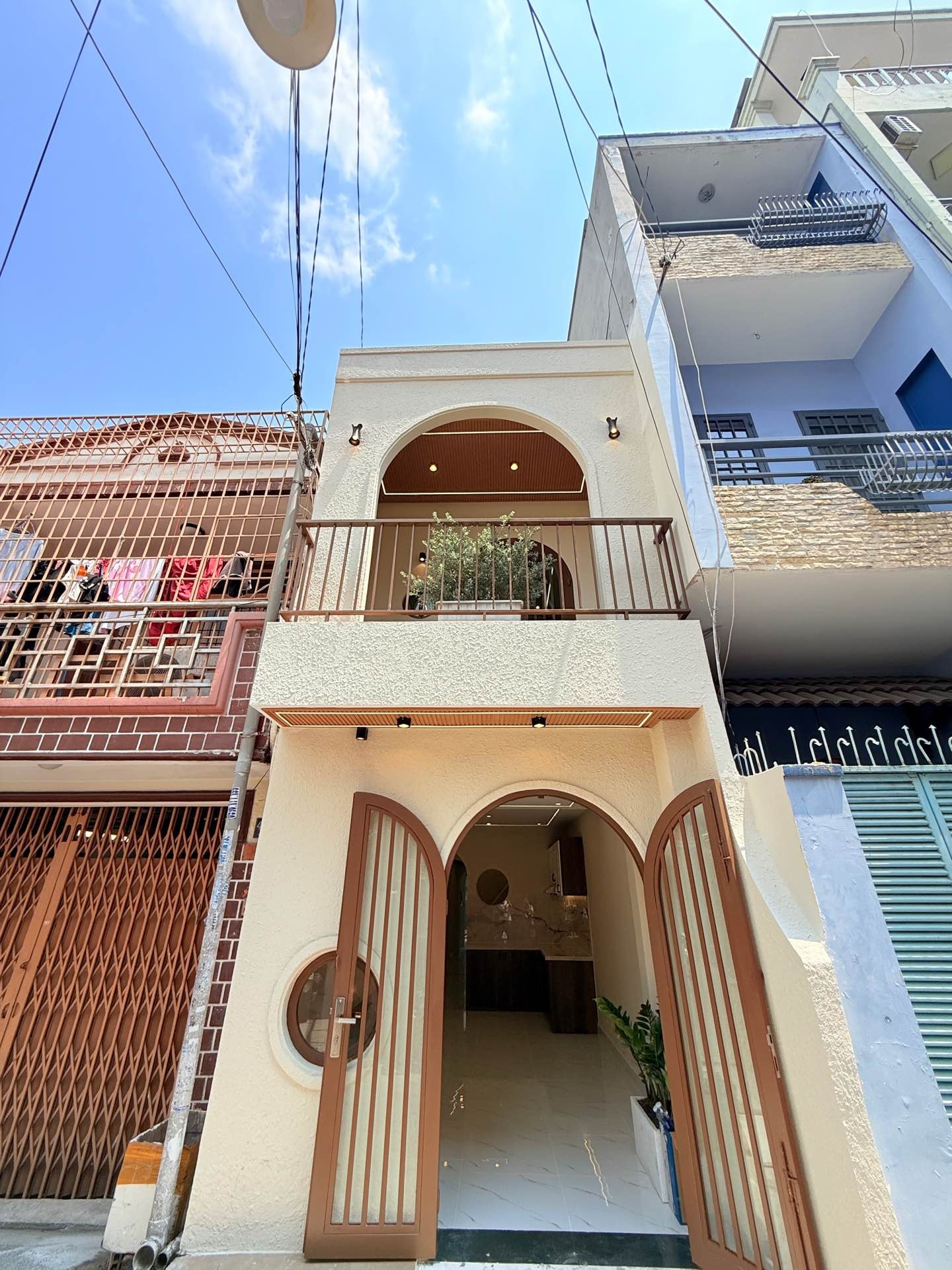 Nhà đẹp Nguyễn Kiệm, vừa ở vừa kinh doanh, giảm giá sốc