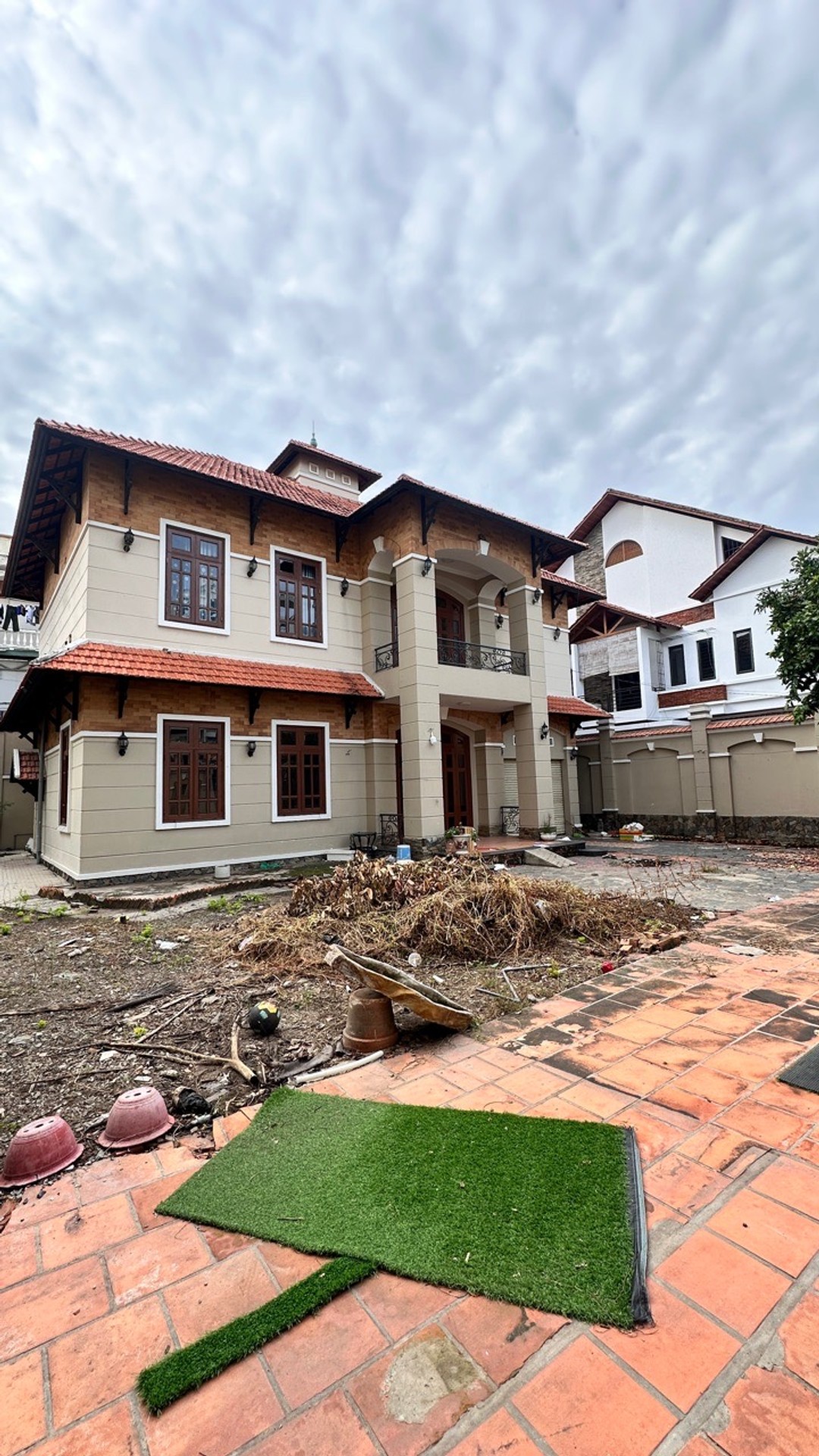 Bán biệt thự 2 tầng 555m2 ngang gần 21m, tại Quang Trung, Gần Bệnh Viện Gò Vấp