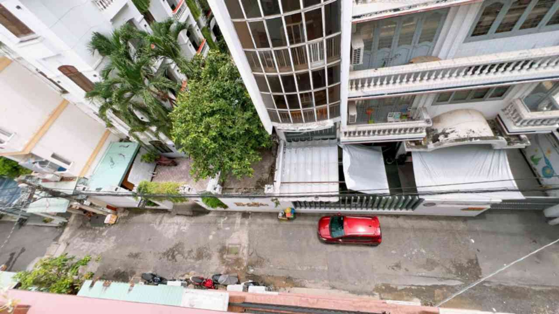 Bán nhà mặt phố 6 tầng hai mặt tiền tại Phú Nhuận, diện tích 106m²