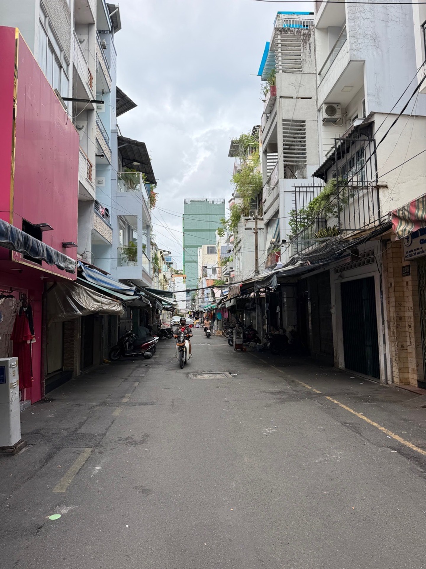 Nhà siêu đẹp Quận 3, xe hơi vào nhà, giá chỉ 6.4 tỷ