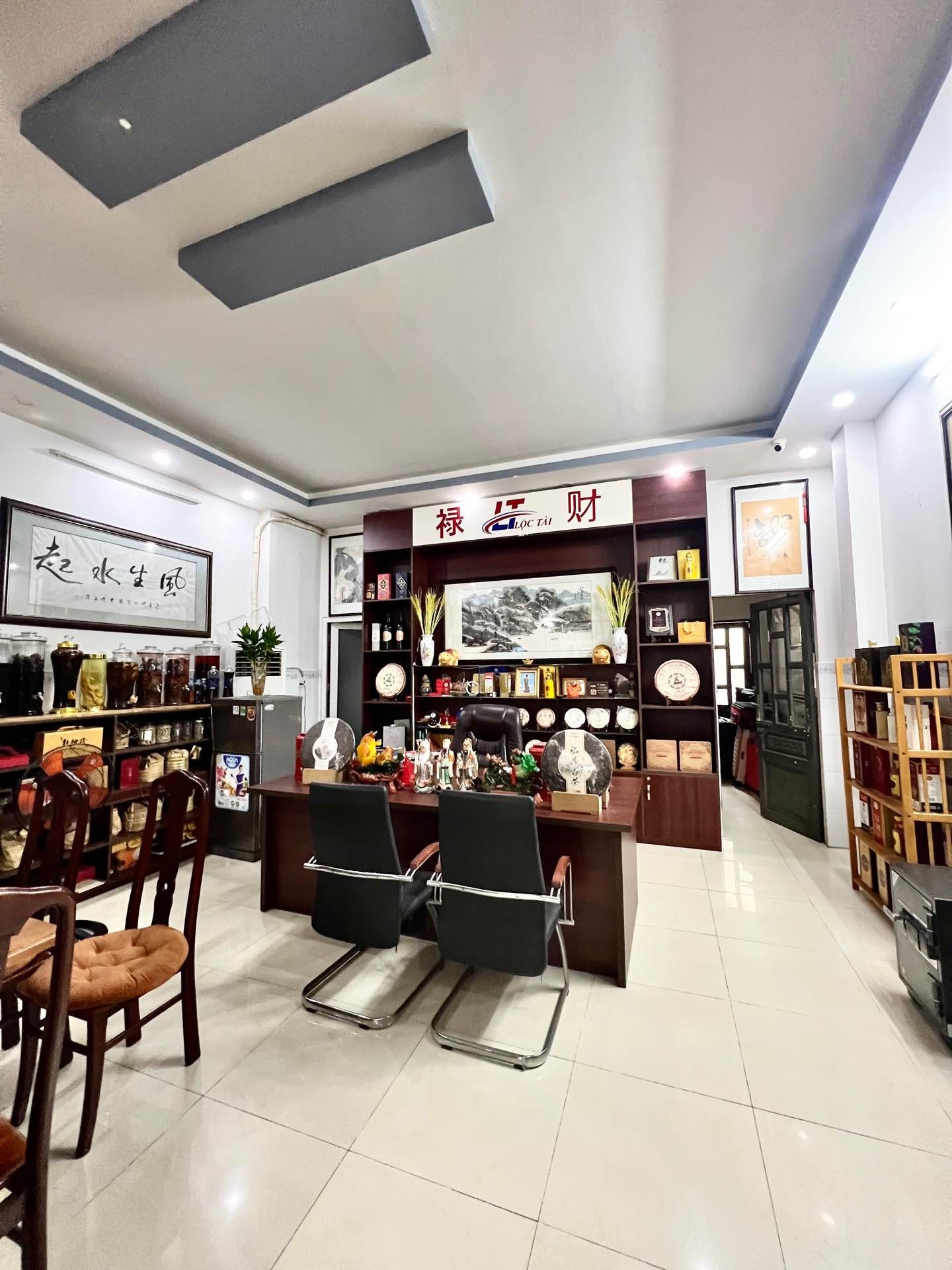 Nhà mặt phố 5 tầng siêu đẹp Hoàng Ngọc Phách, Tân Phú
