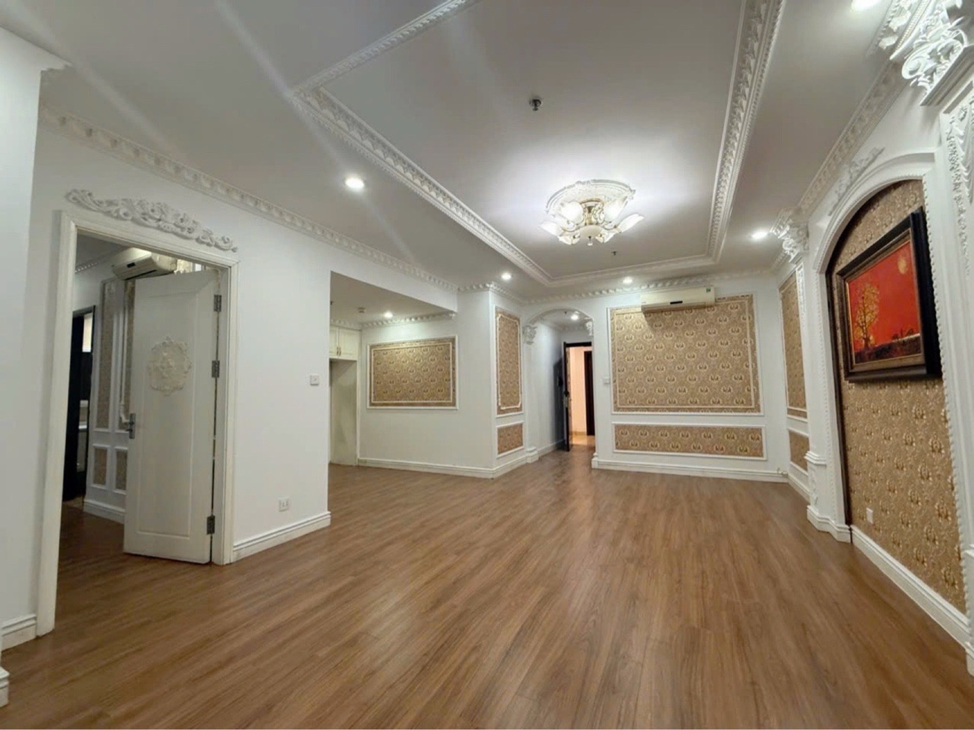 Căn hộ VIP Minh Khai - Ở Luôn, View Đẹp