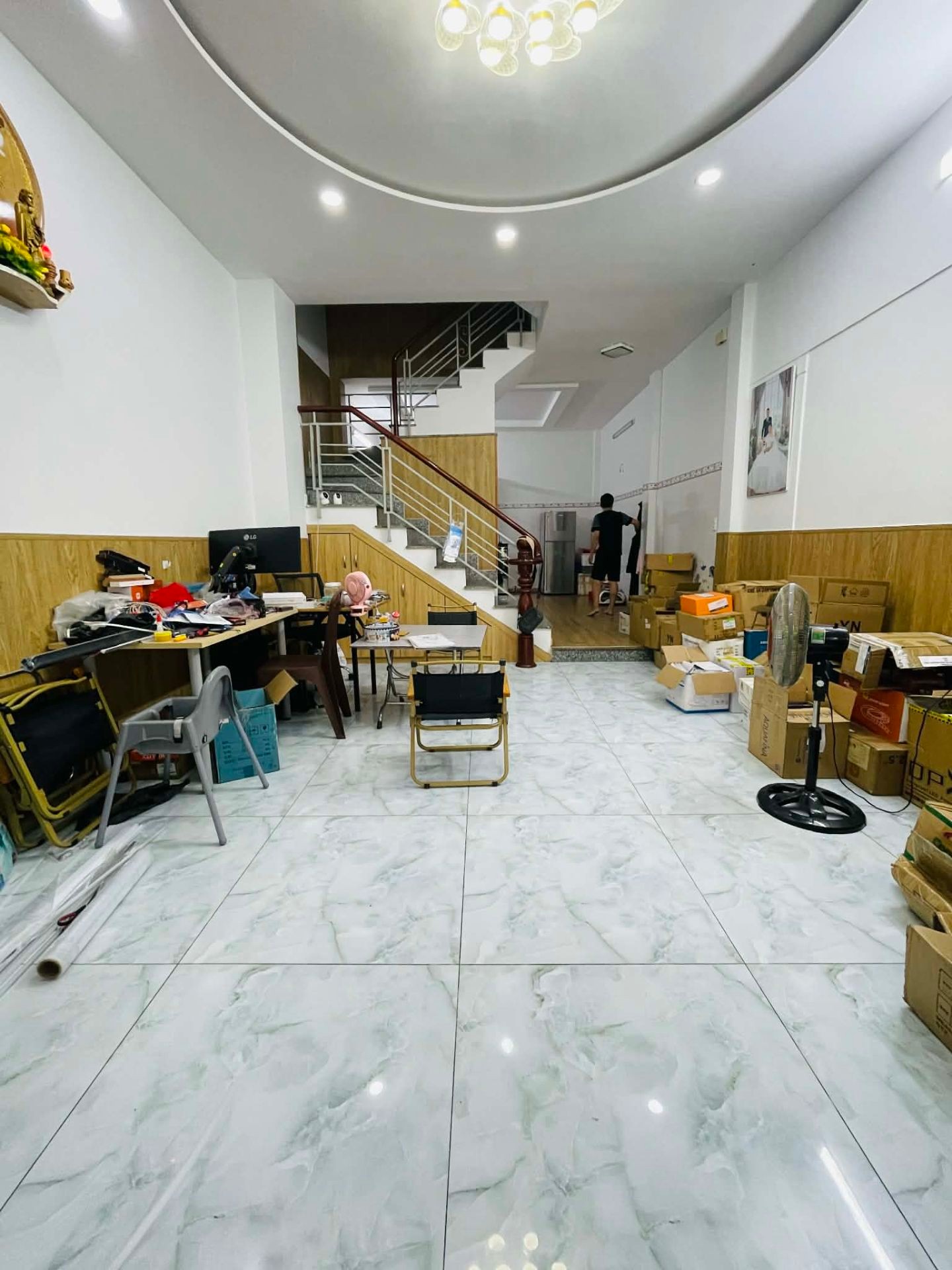 BÁ.N NHÀ ĐẸP SÁT KÊNH THAM LƯƠN.G - AEO.N MAILL TPHU - ÔTÔ VÀO NHÀ NGỦ - ( 4.5X16M ) CHỈ 6x$