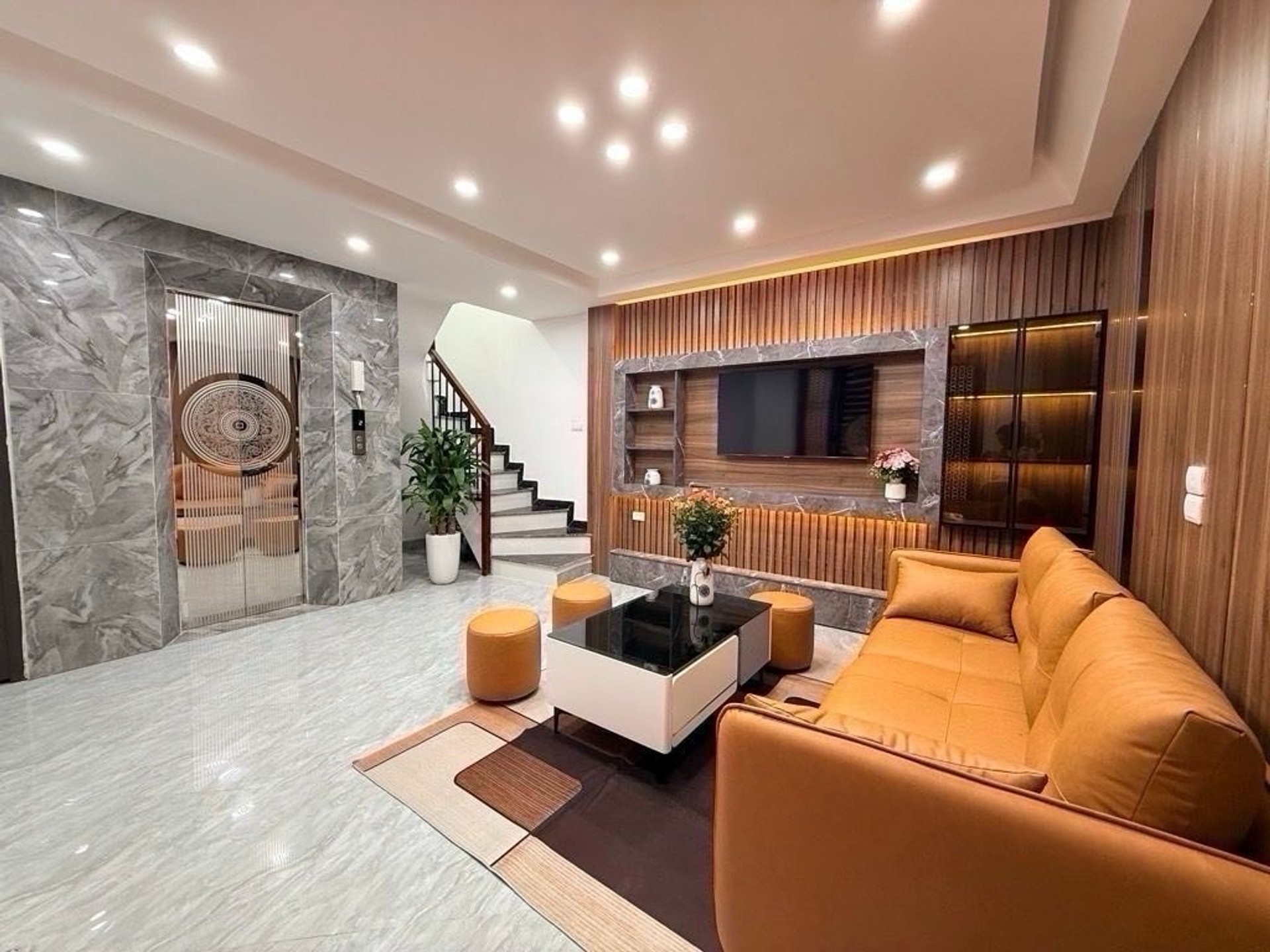 🎯🌏HƠN 9 TỶ.NHÀ KIM GIANG–CẦU LỦ 31M2 x 6 TẦNG 🎯 THANG MÁY, FULL NỘI THẤT, NGÕ 3M, 20M RA NGÕ 7M.
