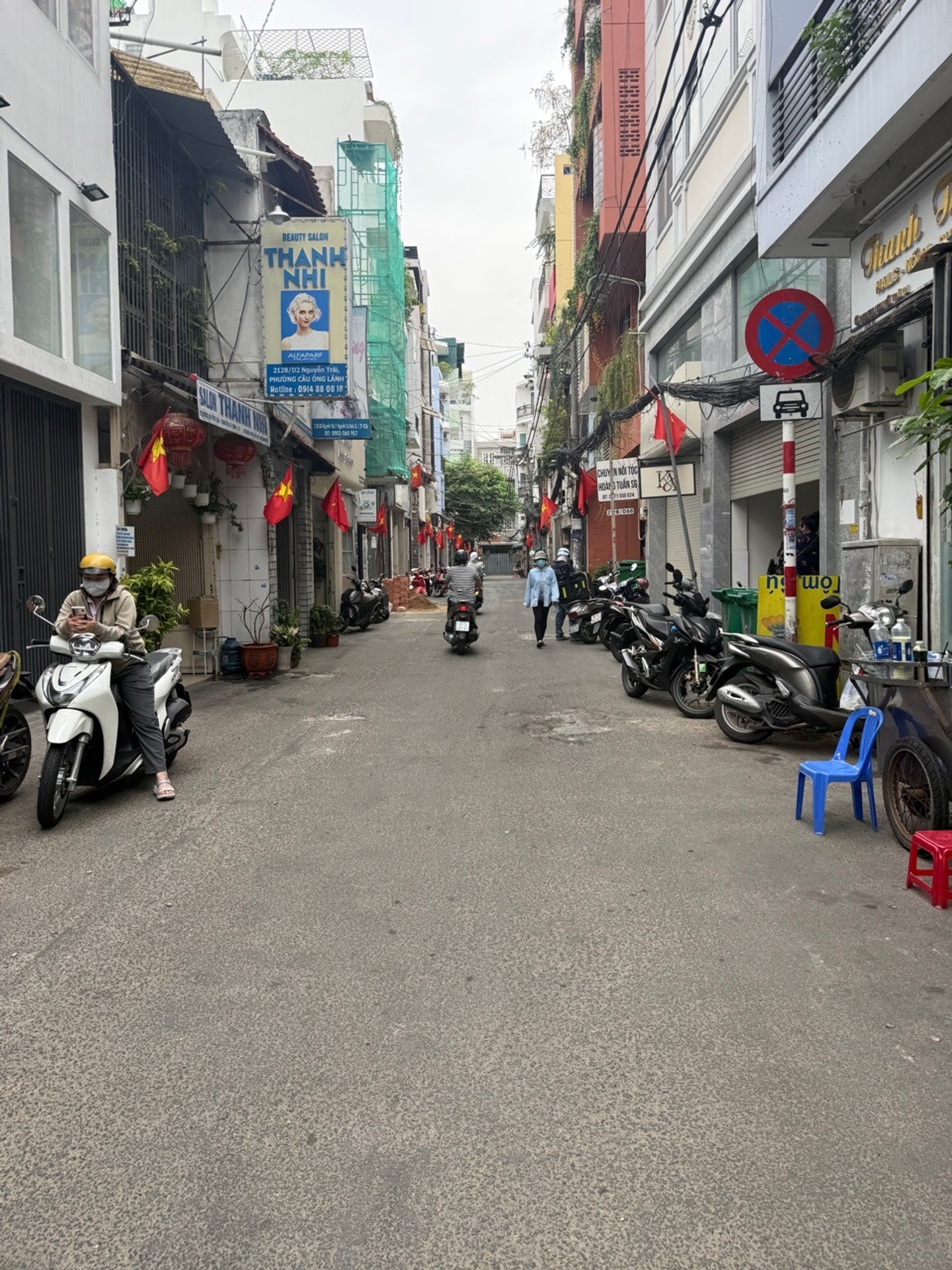 Nhà góc 2 mặt thoáng cho thuê kinh doanh Nguyễn Trãi