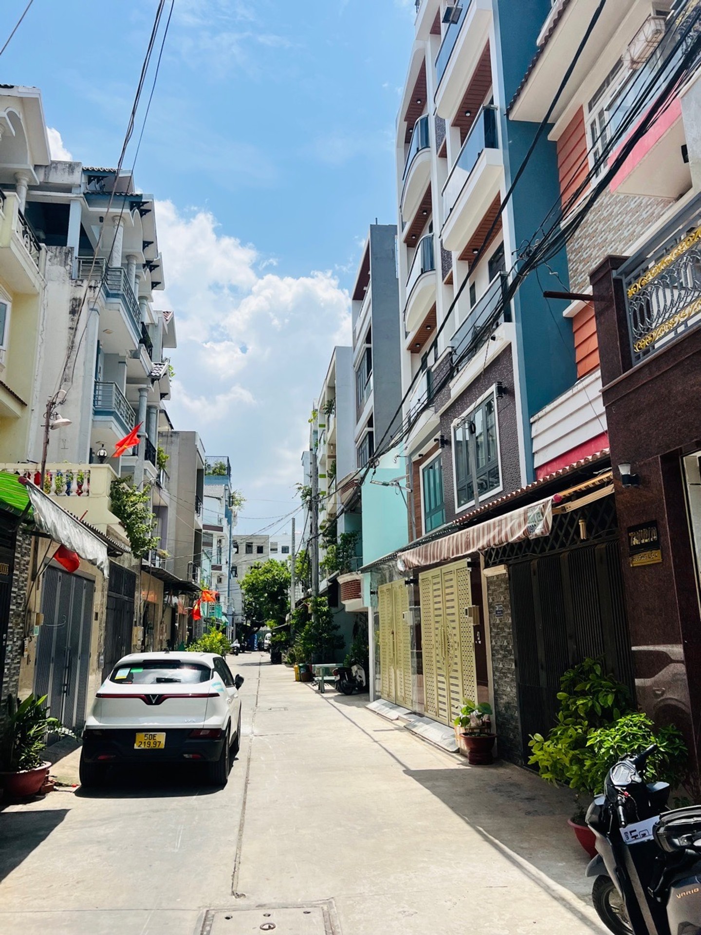 Cơ hội hiếm có sở hữu nhà 5 tầng hiện đại ngang khủng Bình Trị Đông, Bình Tân