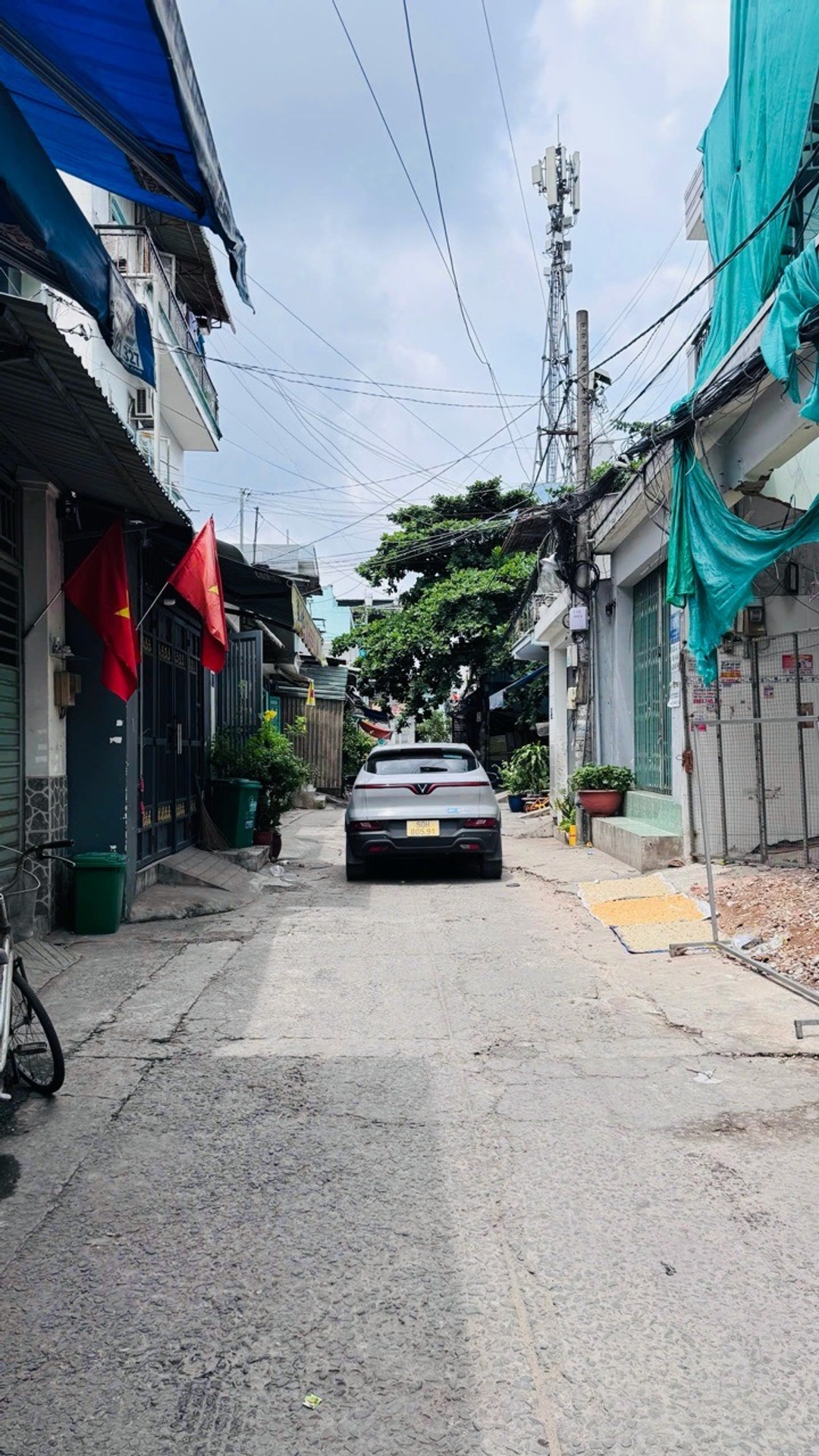 DÃY TRỌ 13P NHÀ CẤP 4 HẺM XE TẢI, 2 MẶT TIỀN GẦN CHỢ BÀ HOM,HỒ VĂN LONG