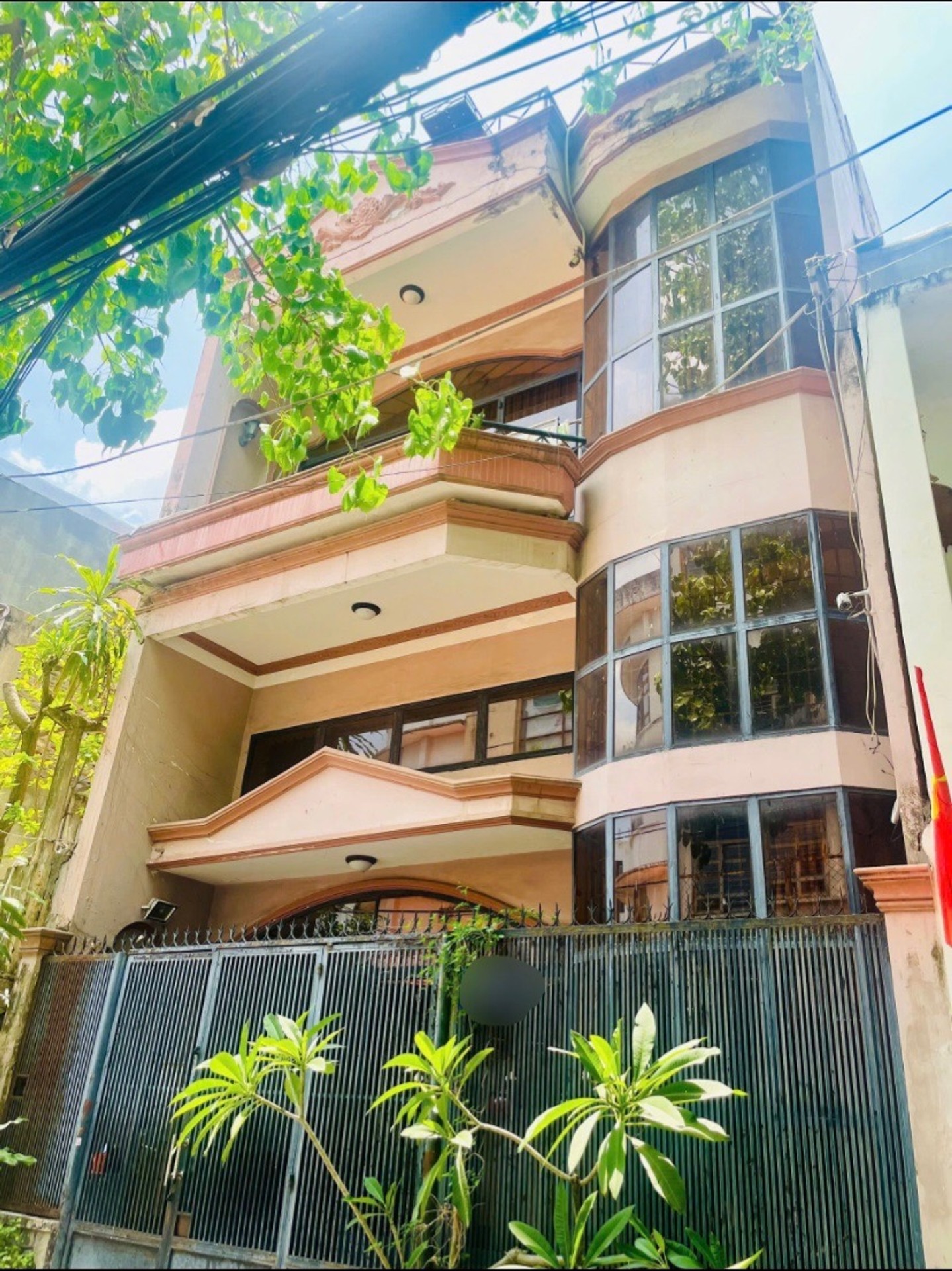 Nhà 4 tầng hiện đại, vị trí vàng Phú Nhuận