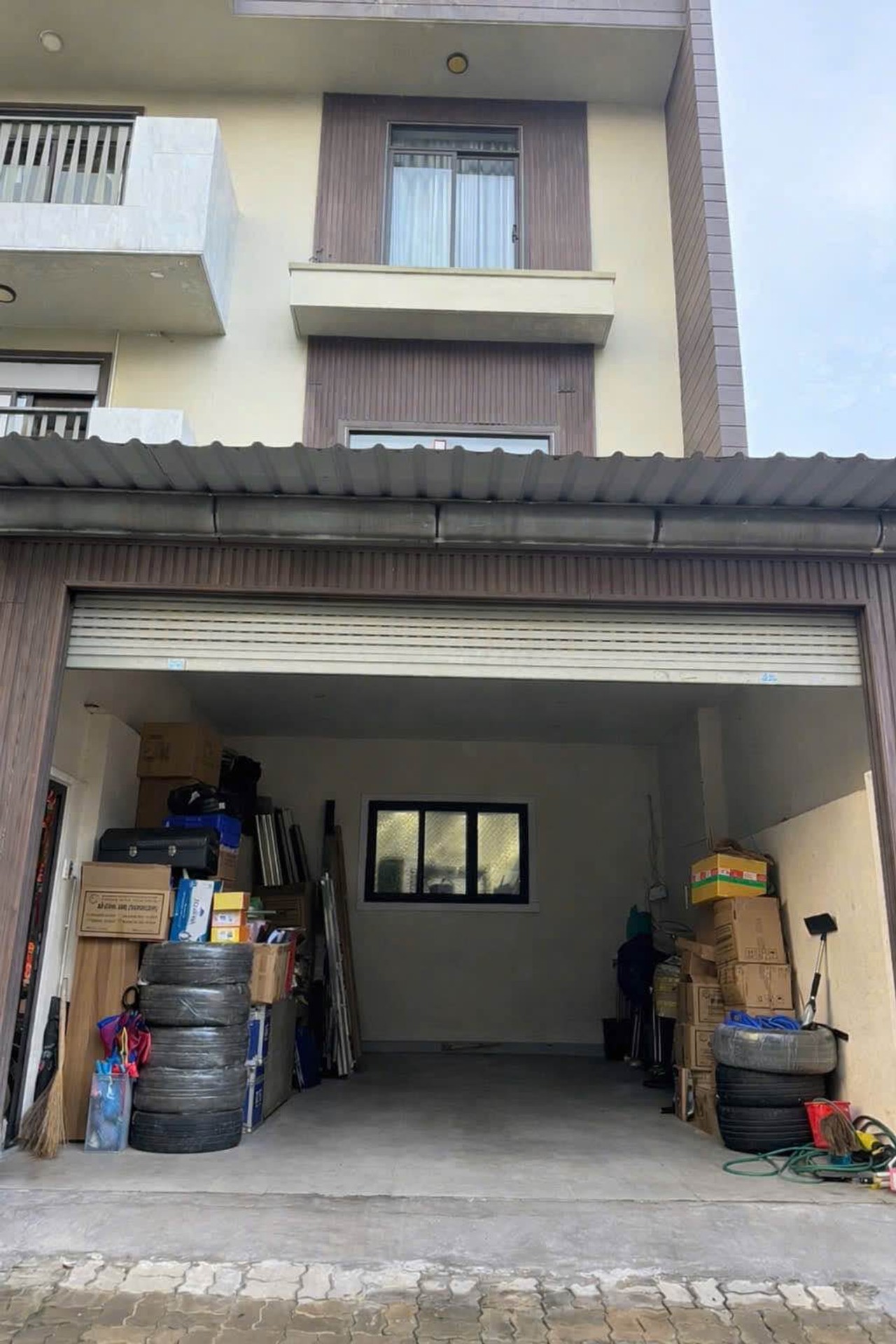 BÁN BIỆT THỰ NỘI THẤT CAO CẤP SÁT NGUYỄN VĂN LINH. DT 286M2. CHỈ 26 TỶ