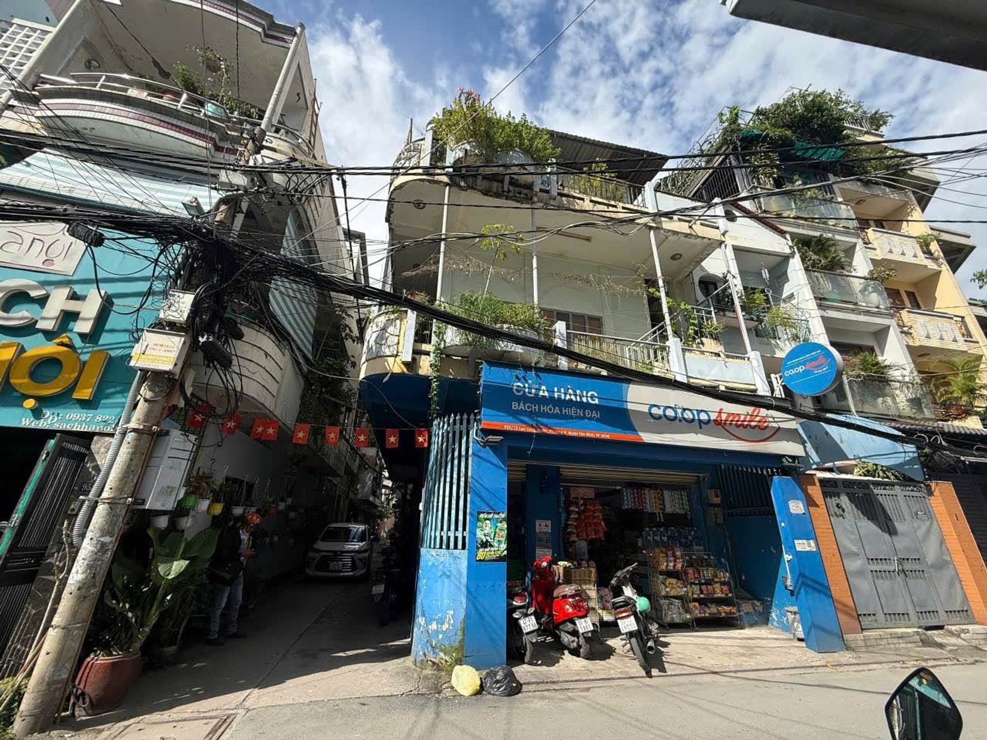 Cơ hội sở hữu nhà riêng lô góc kinh doanh đỉnh tại Tân Bình