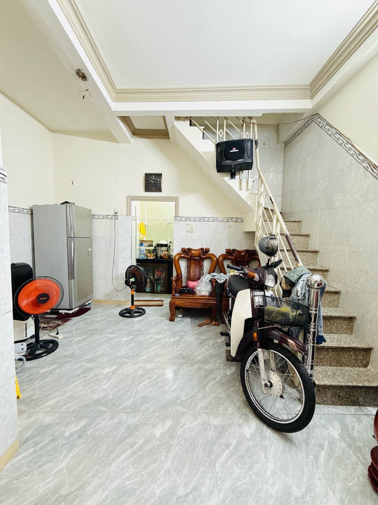 Bán nhà gần Bến Xe Miền Đông 30m2 4 tầng chỉ nhỉnh 3.x tỷ