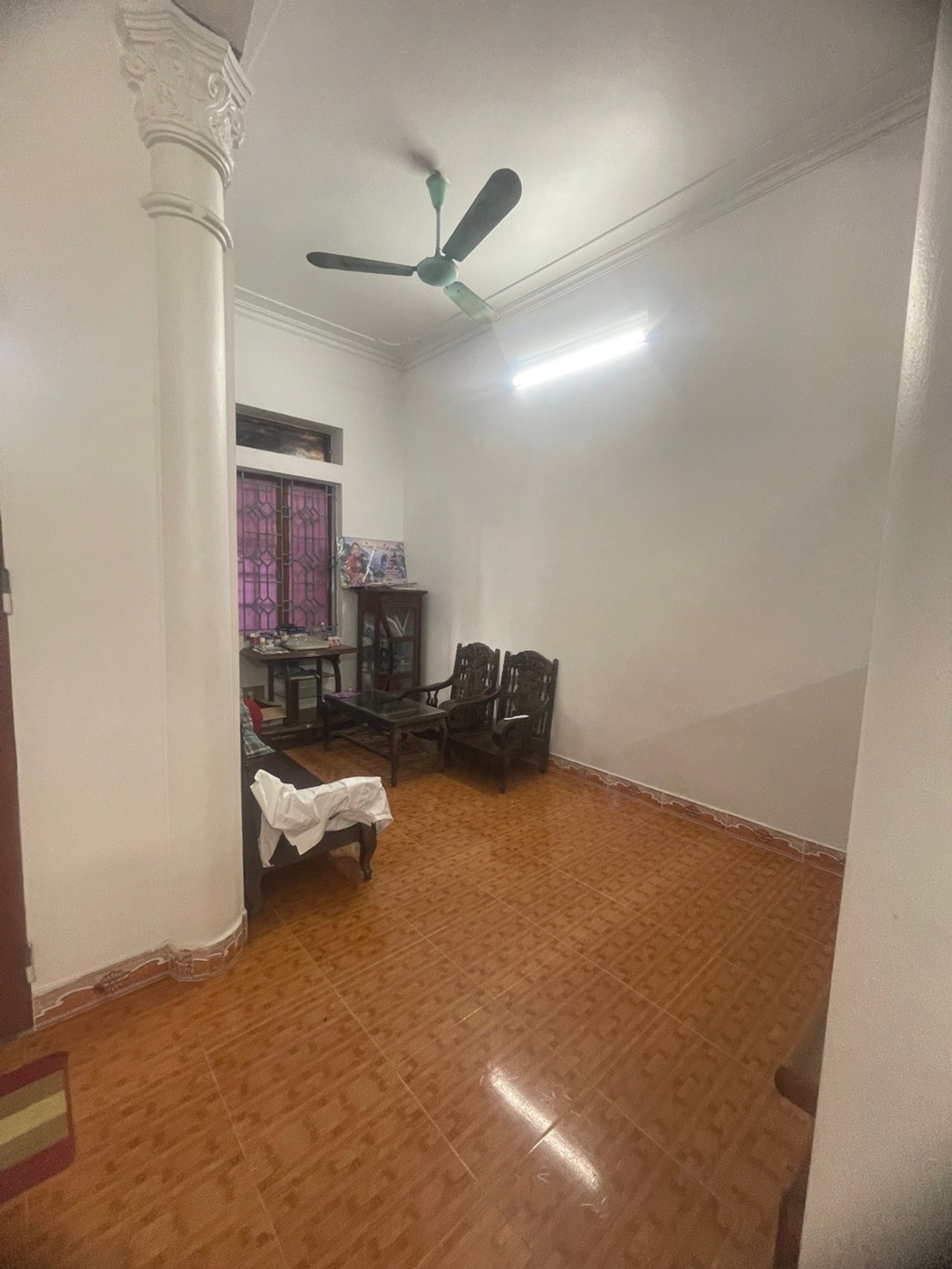 ĐẤT RỘNG NHÀ ĐẸP NAM HỒNG – 115M² – MT 9,6M – SẴN NHÀ 3 TẦNG - 8’ TỚI CẦU THĂNG LONG - Ở SƯỚNG