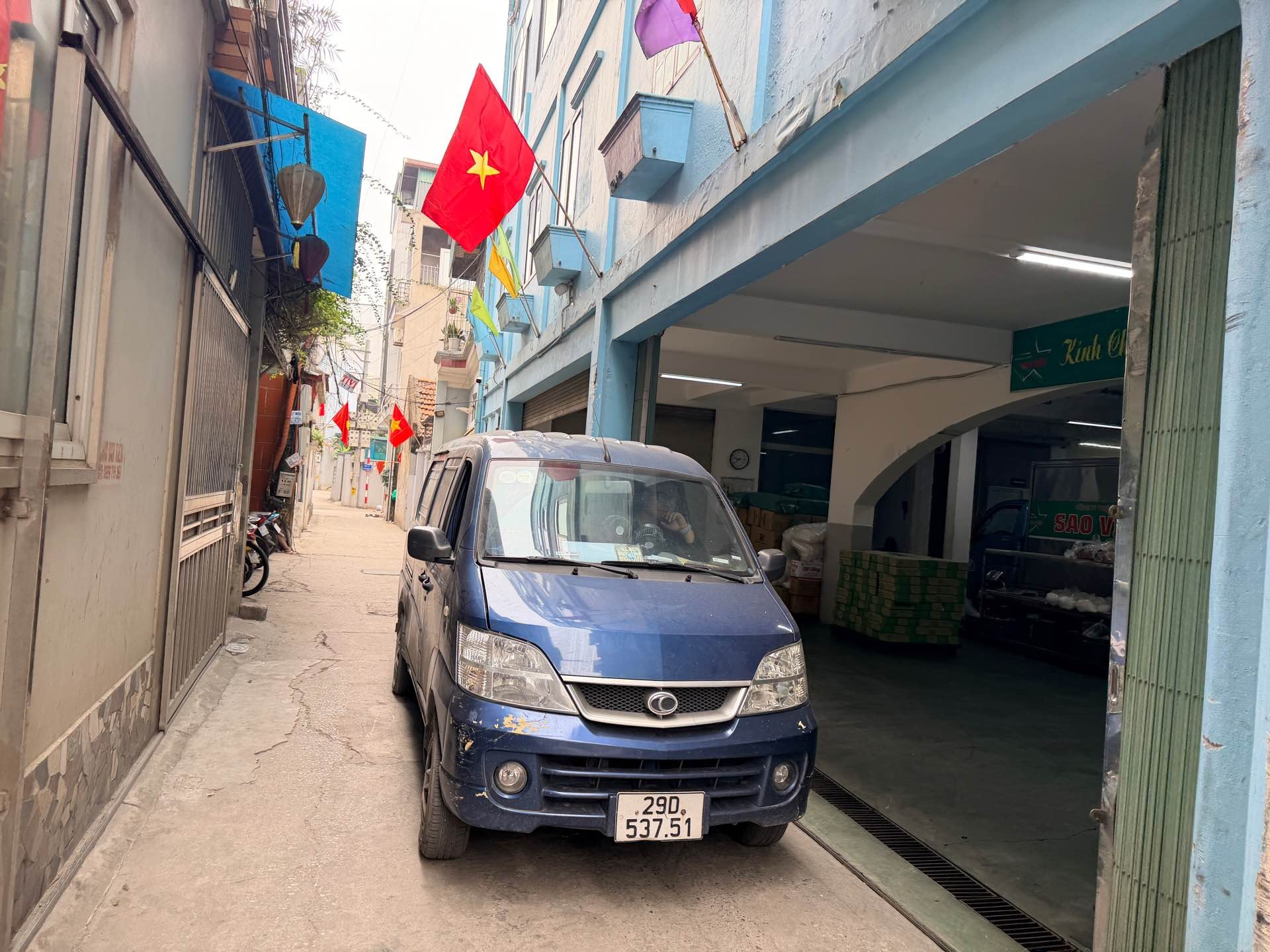 Bán nhà riêng 5 tầng ngõ Thạch Bàn lô góc, thang máy, gần Aeon Mall