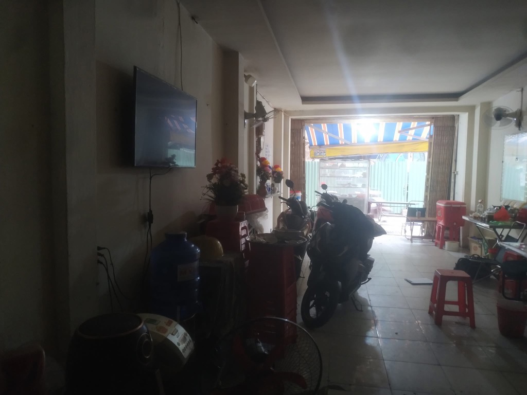 Bán nhà mặt phố mặt tiền 4m, diện tích 81m² tại phường 14, quận Tân Bình