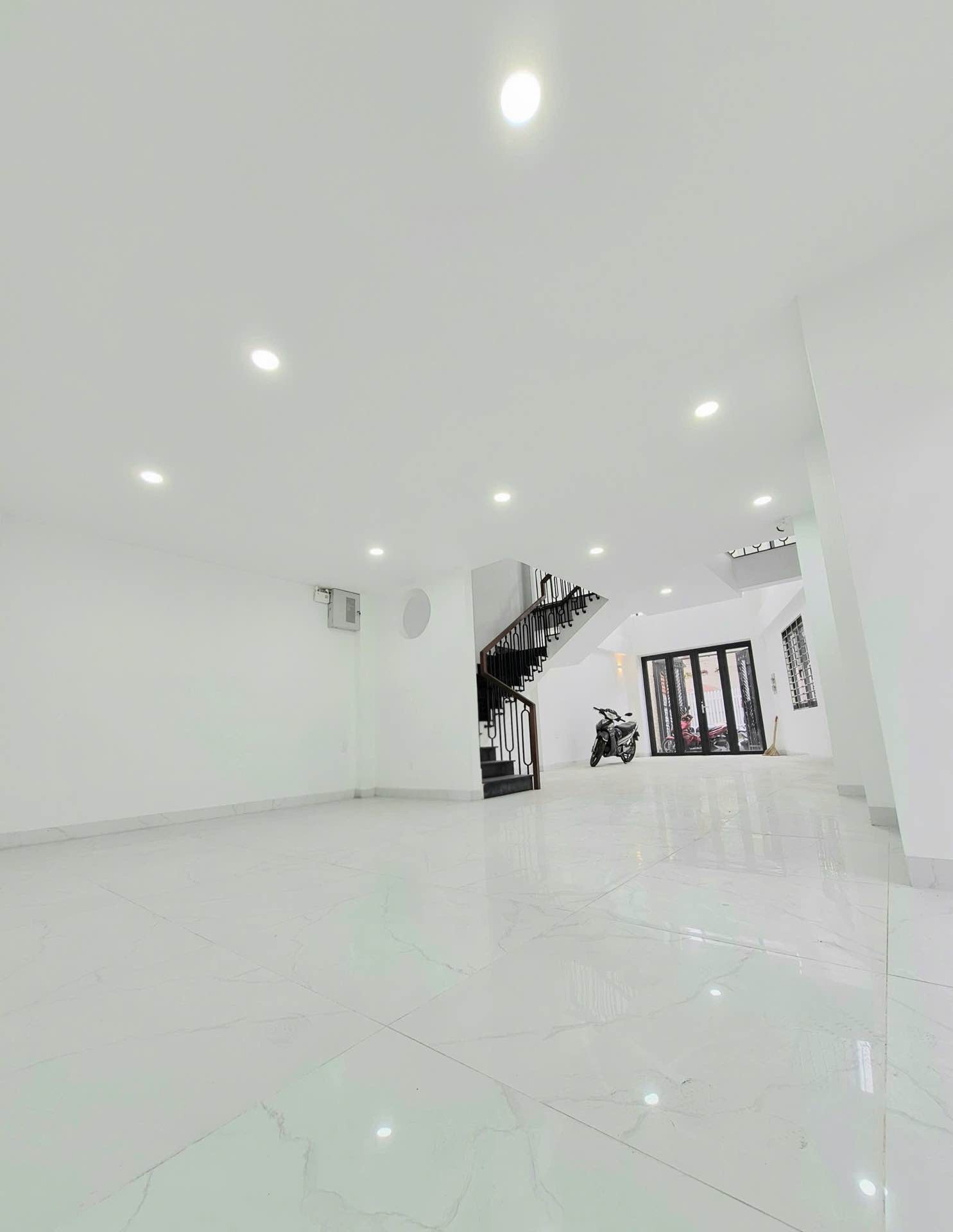 Bán nhà 6 tầng 7 phòng trọ tại Trường Chinh giá 8.5 tỷ