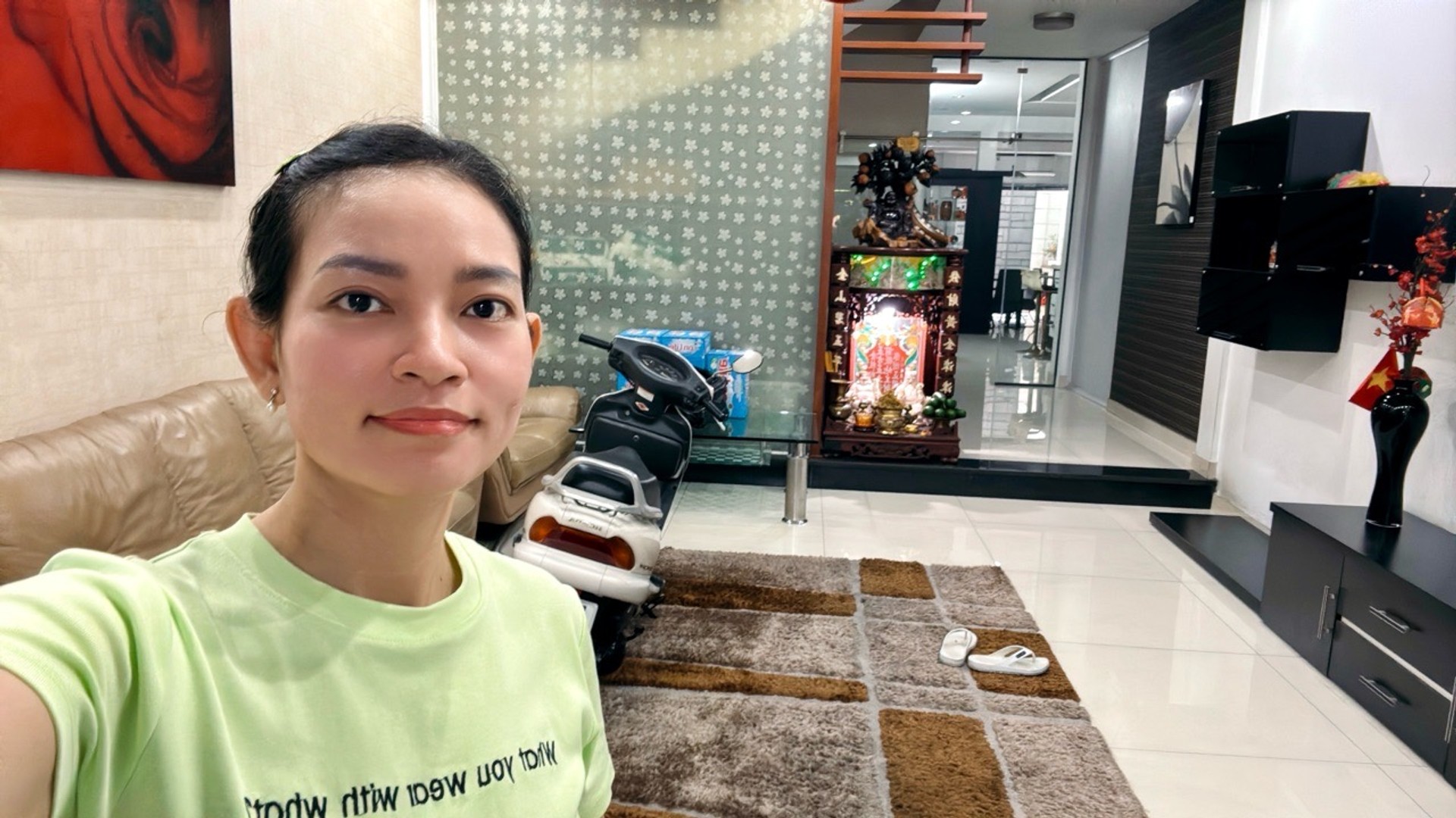 Bán nhà mặt phố rộng rãi tại khu vực Bình Long, quận Tân Phú