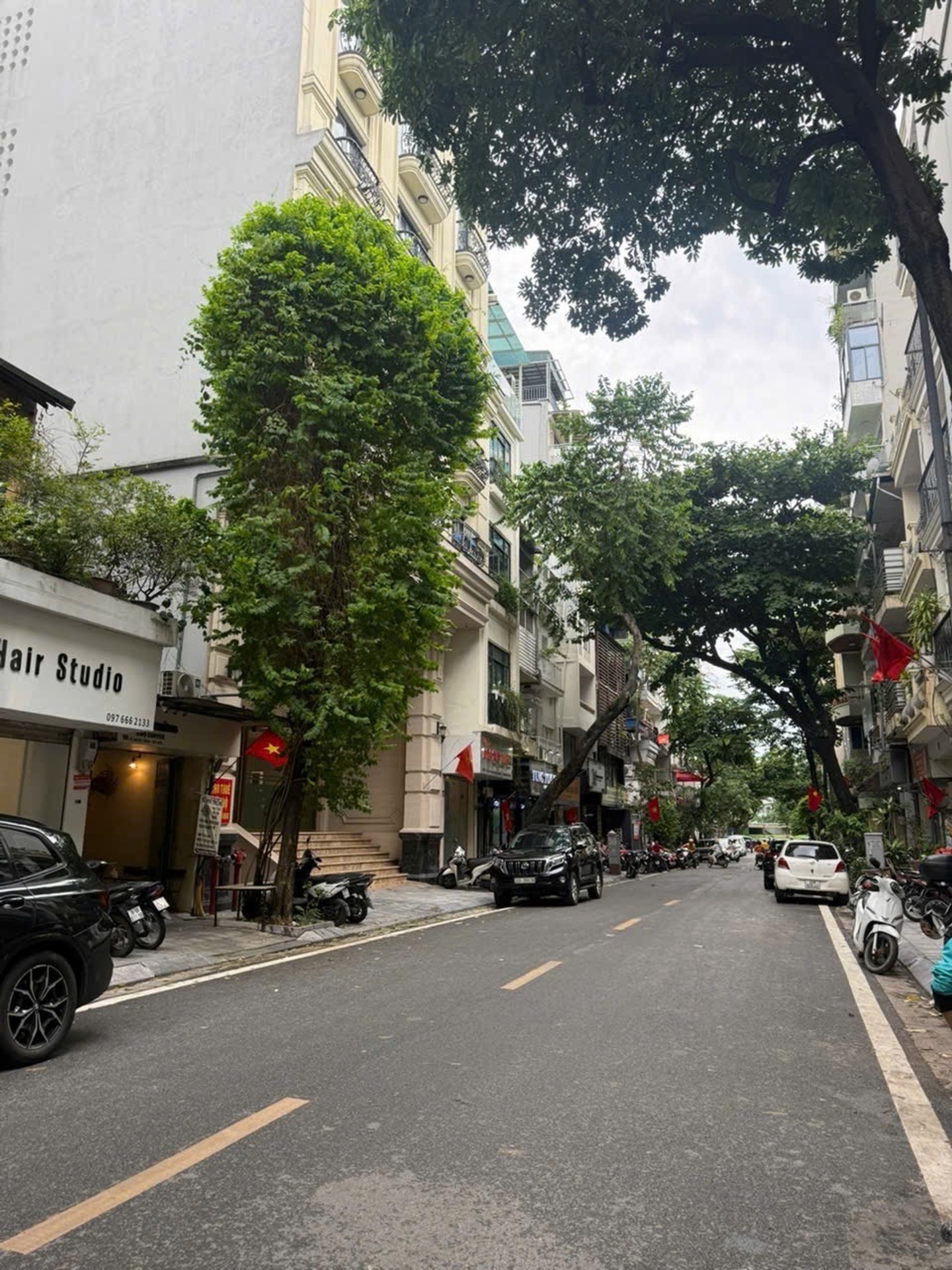 Bán nhà phố Lê Ngọc Hân, ngõ nông gần phố, 30m2 nhỉnh 12 tỷ