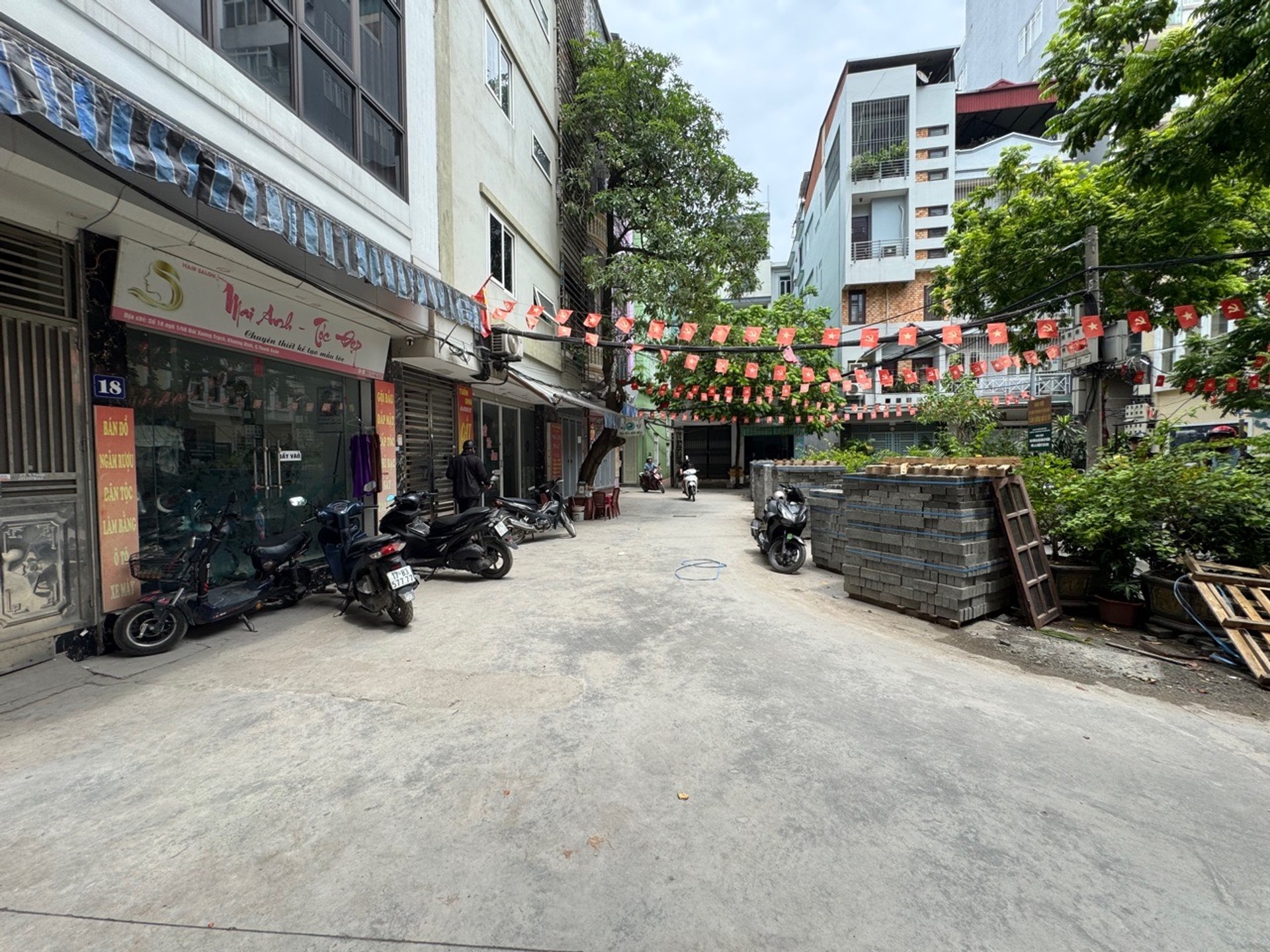 Bán nhà riêng 5 tầng tại quận Thanh Xuân, ngõ ô tô, kinh doanh tốt