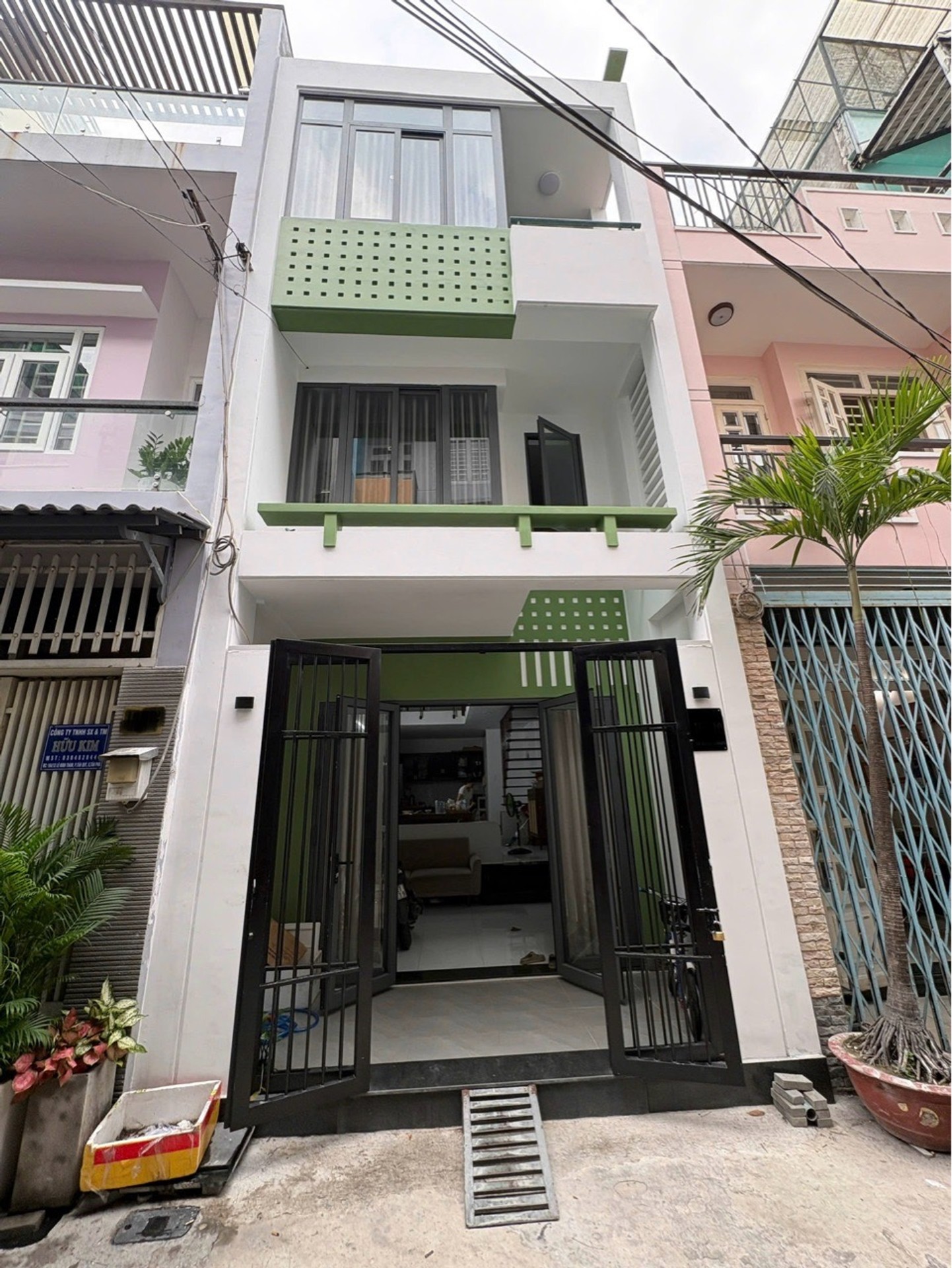 Nhà đẹp trung tâm Tân Phú - Gần công viên, tiện ích đầy đủ