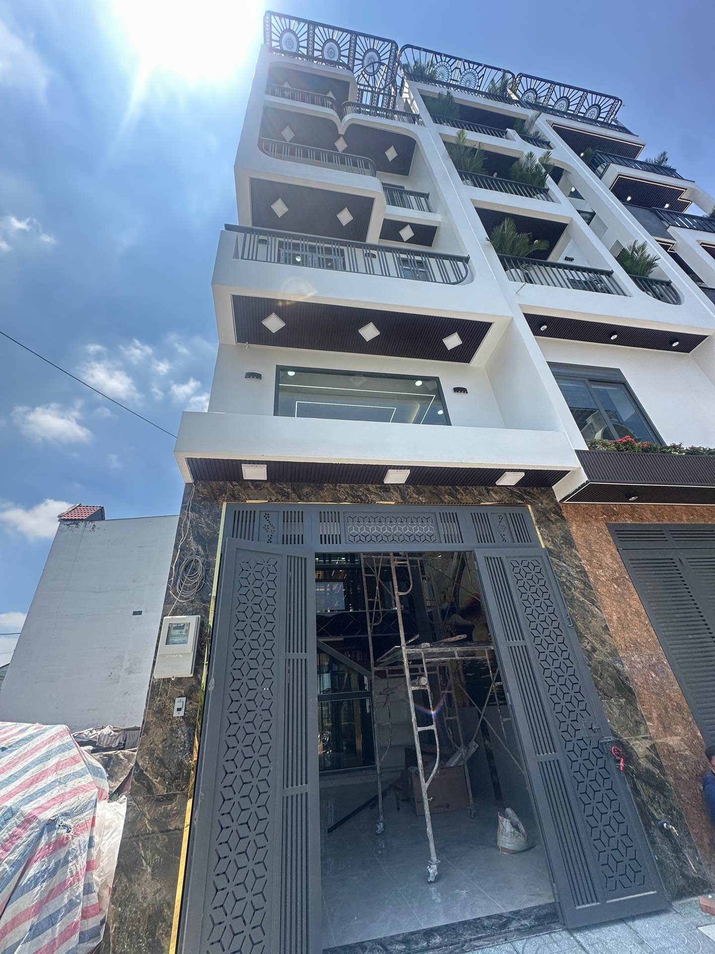 Bán nhà riêng 5 tầng có thang máy, 5 phòng ngủ, diện tích 62,2 m² tại Thới An, Quận 12