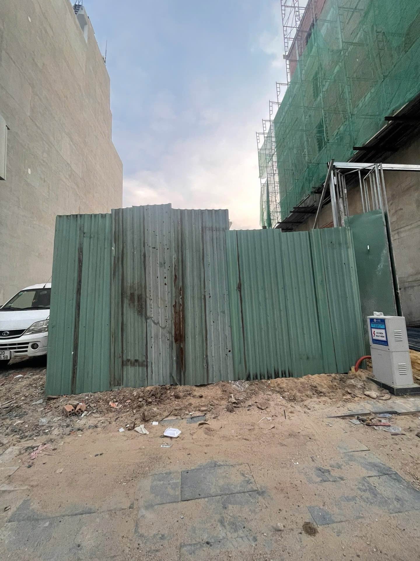 Nhà mặt phố kinh doanh diện tích 110m², vị trí gần nhà ga T3 tại Tân Bình